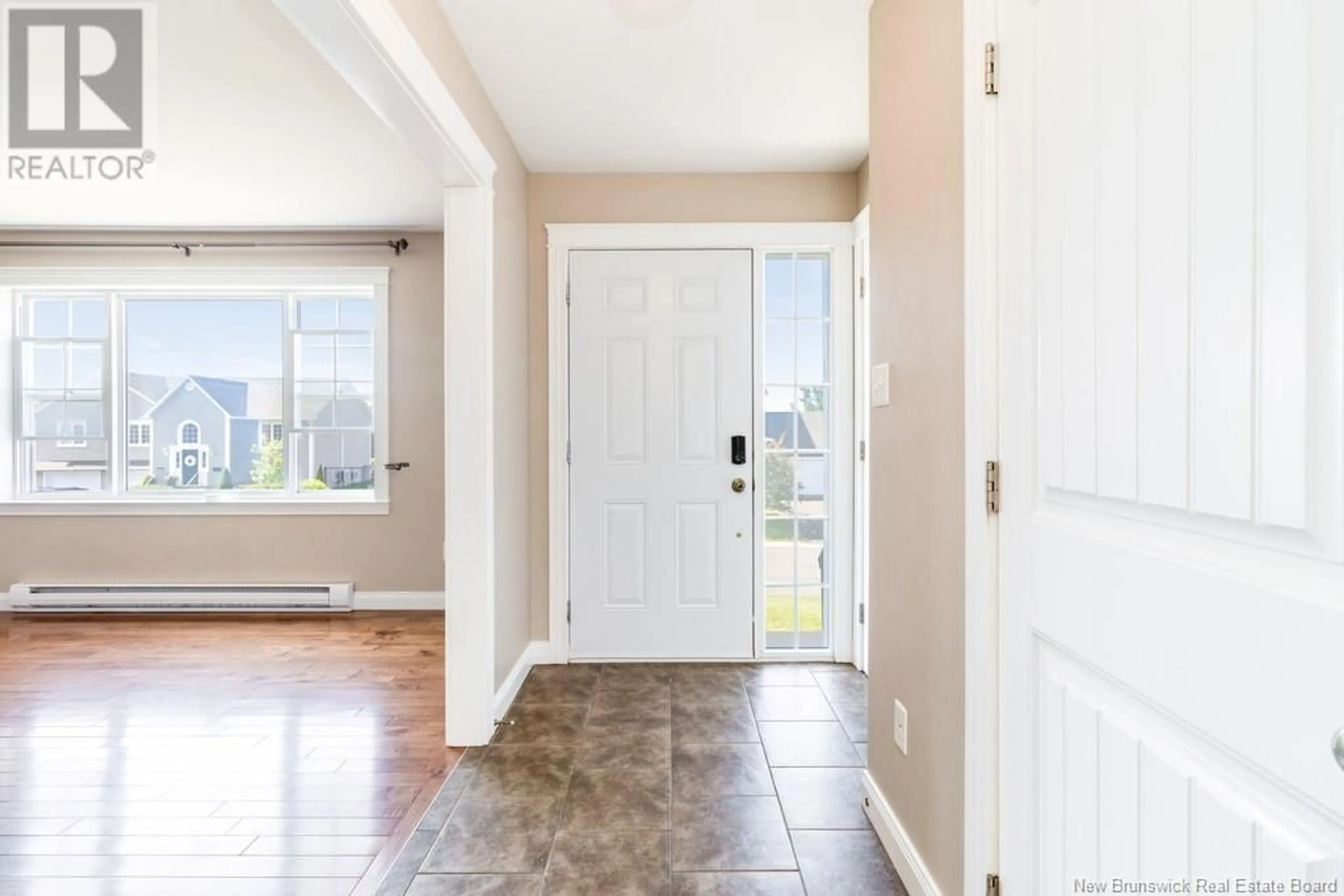 Indoor entryway for 19 HARRIS STREET, Oromocto New Brunswick E2V0A7