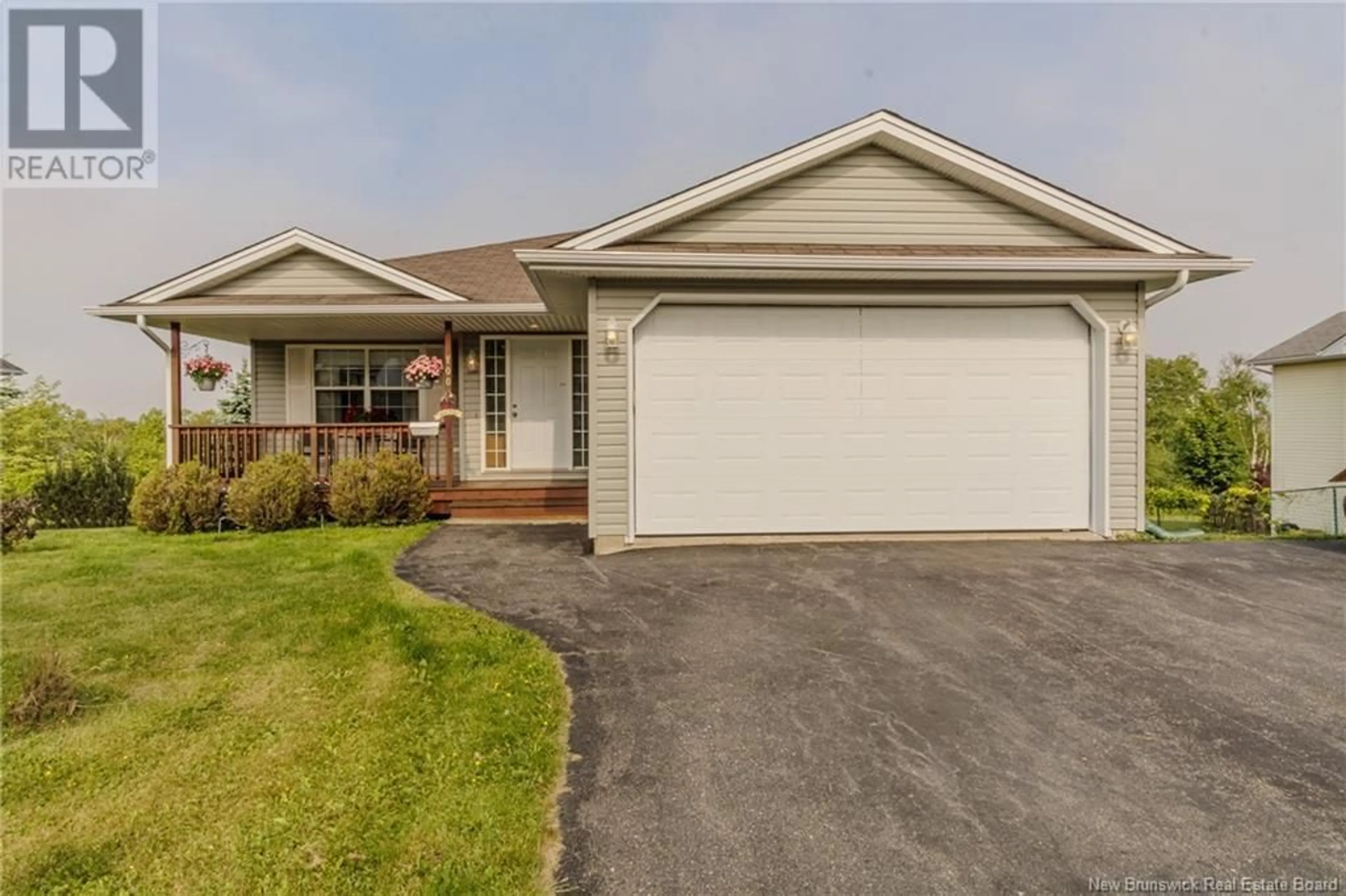 Unknown for 100 CARLILE CRESCENT, Saint John New Brunswick E2J5C4