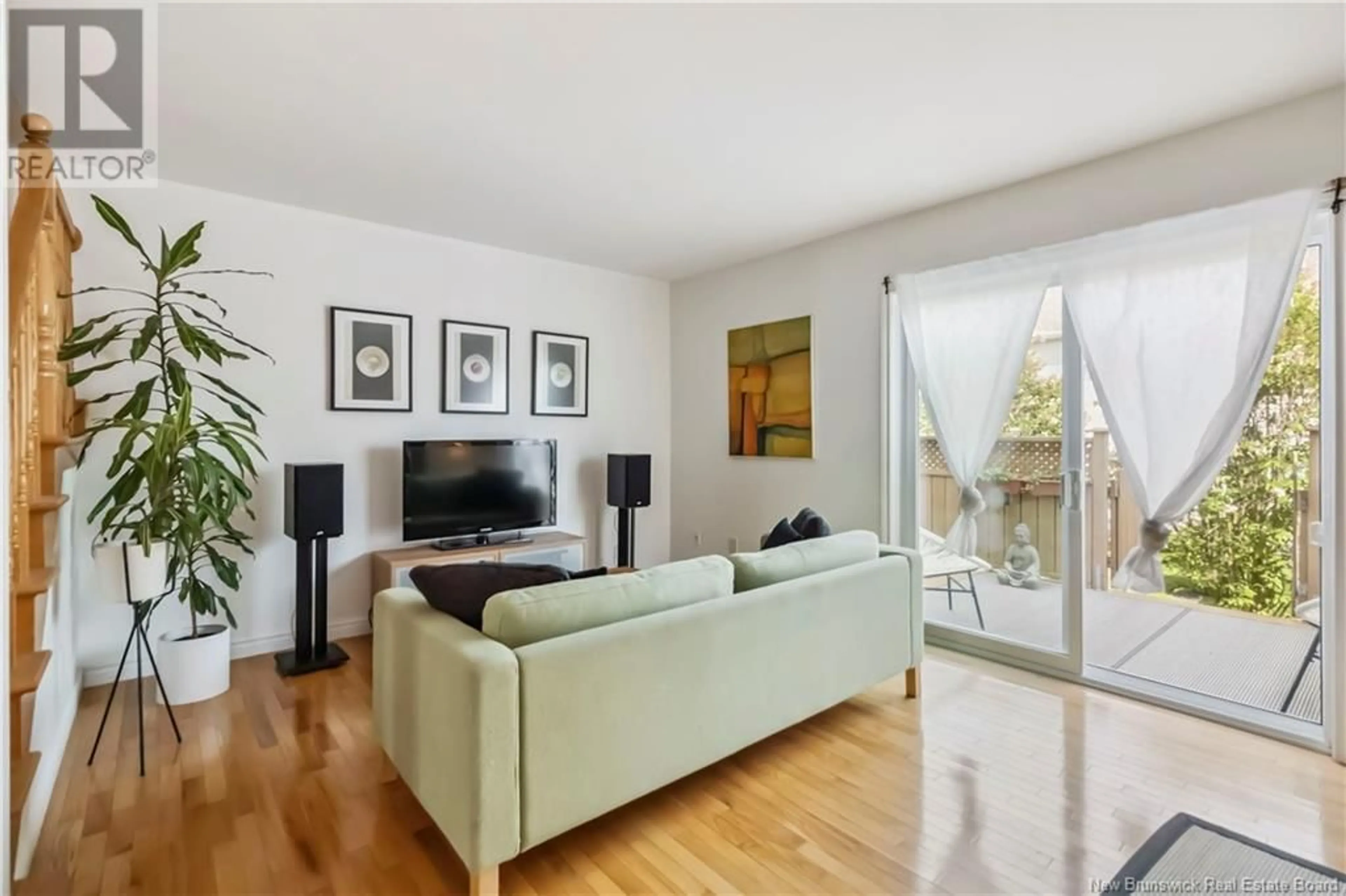 Living room with furniture, unknown for 64 FIRMIN, Dieppe New Brunswick E1A8G0