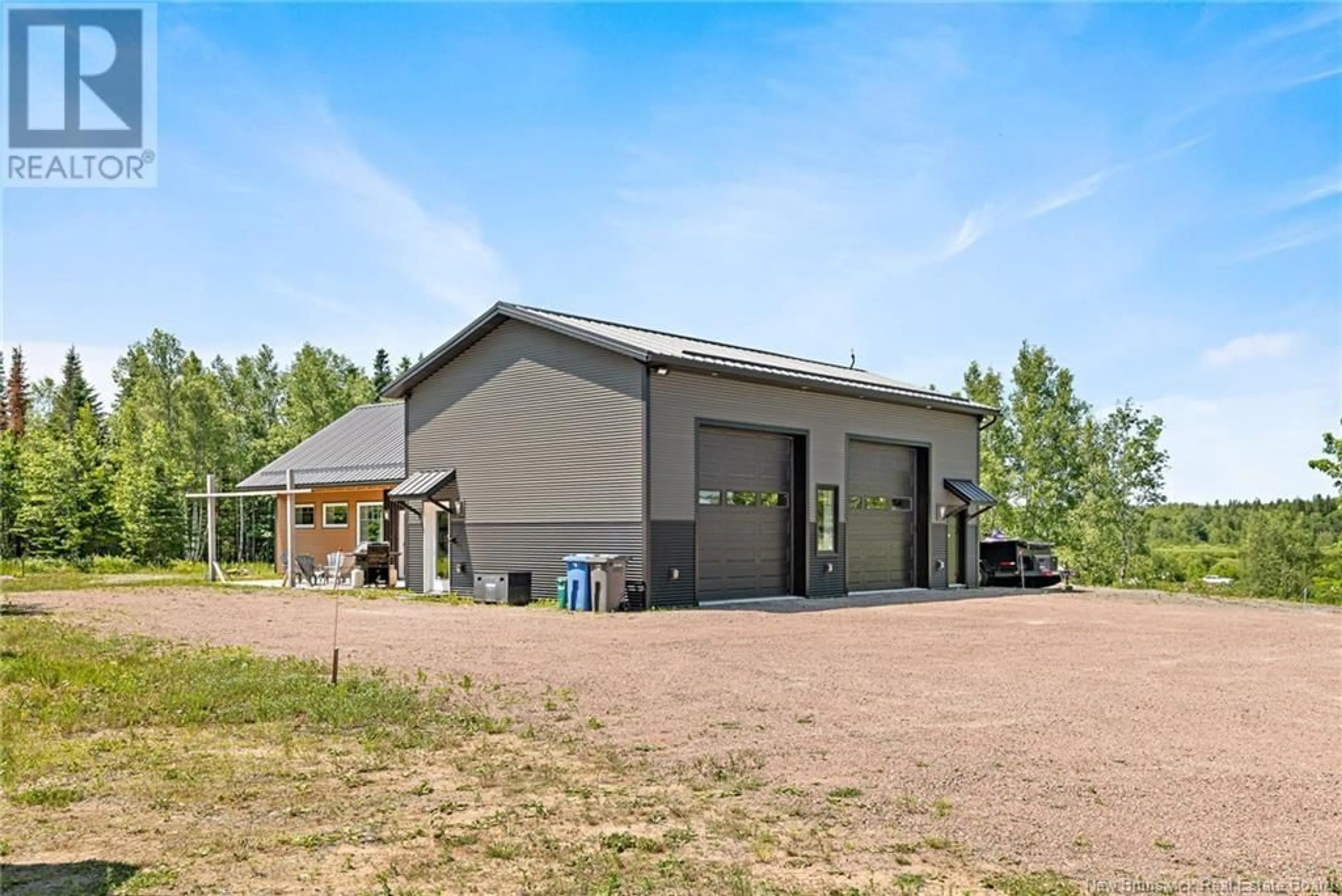 Indoor garage for 2813 ROUTE 132, Scoudouc New Brunswick E4P1B6