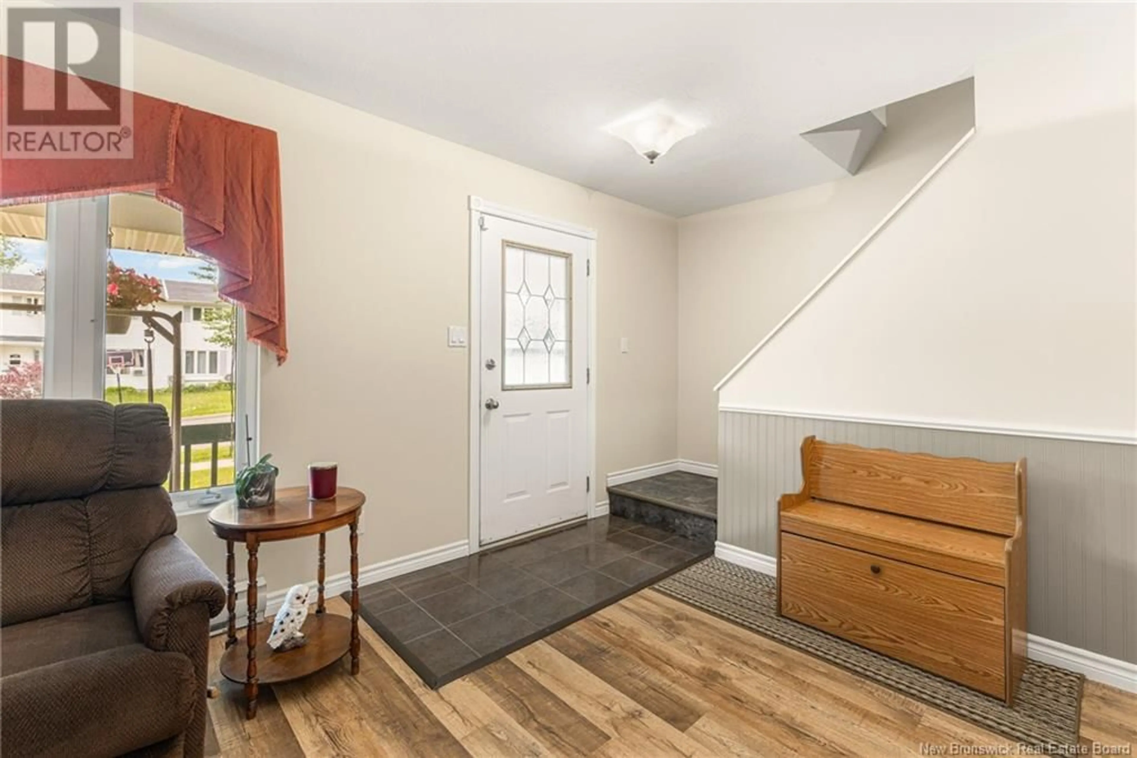 Indoor entryway for 37 MONAGHAN, Moncton New Brunswick E1A6H8