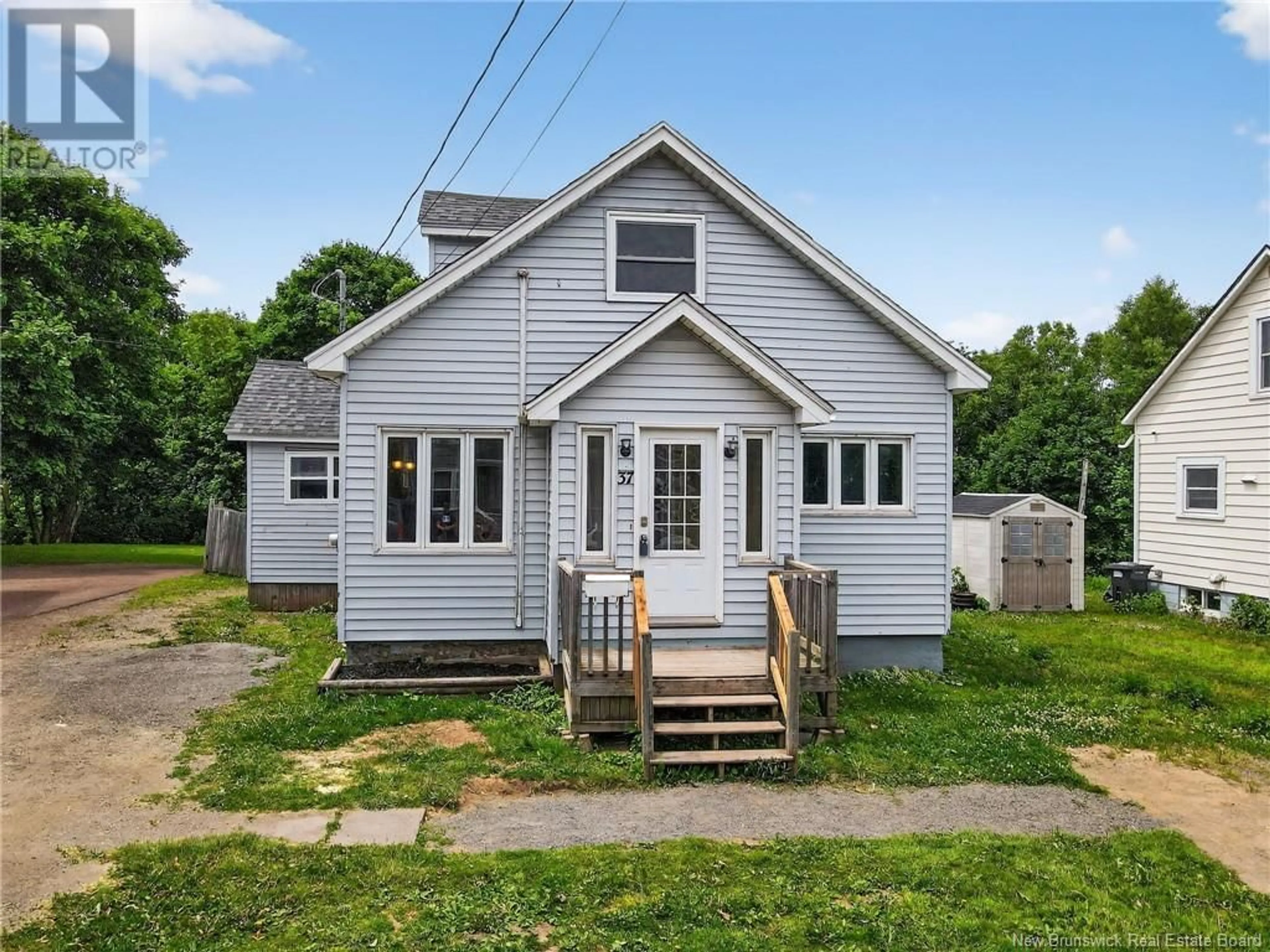 Unknown for 37 GLOUCESTER STREET, Moncton New Brunswick E1A4E7
