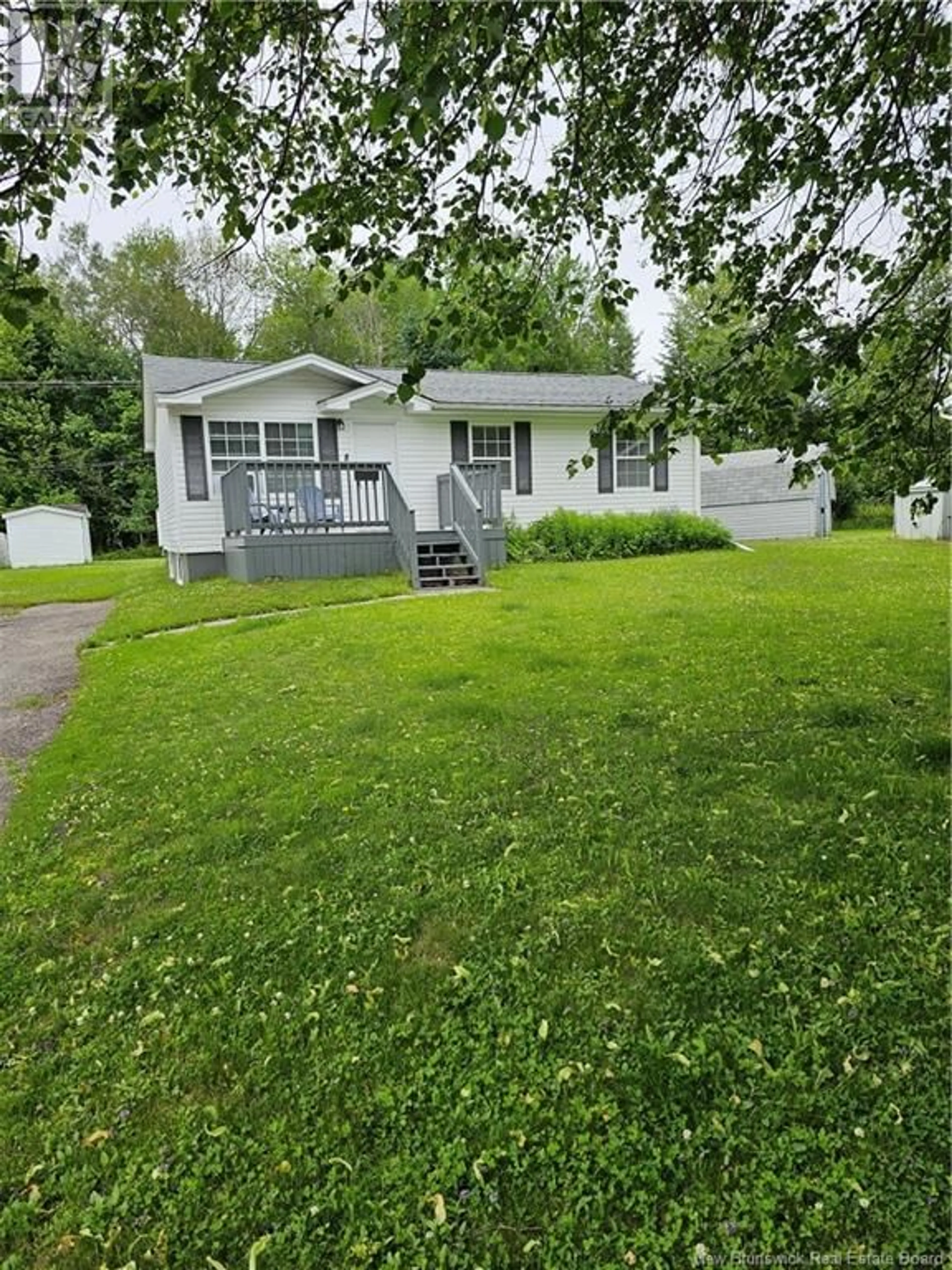 Unknown for 8 CENTENNIAL COURT, Fredericton New Brunswick E3A4G6