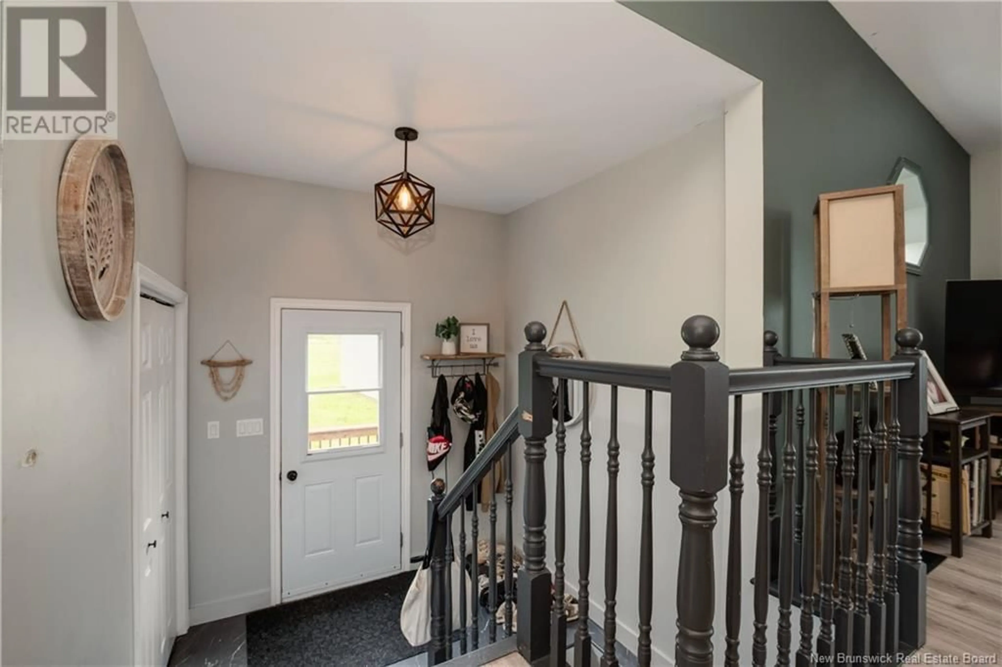 Indoor entryway for 5665 ROUTE 880, Dobson Corner New Brunswick E4Z4B9