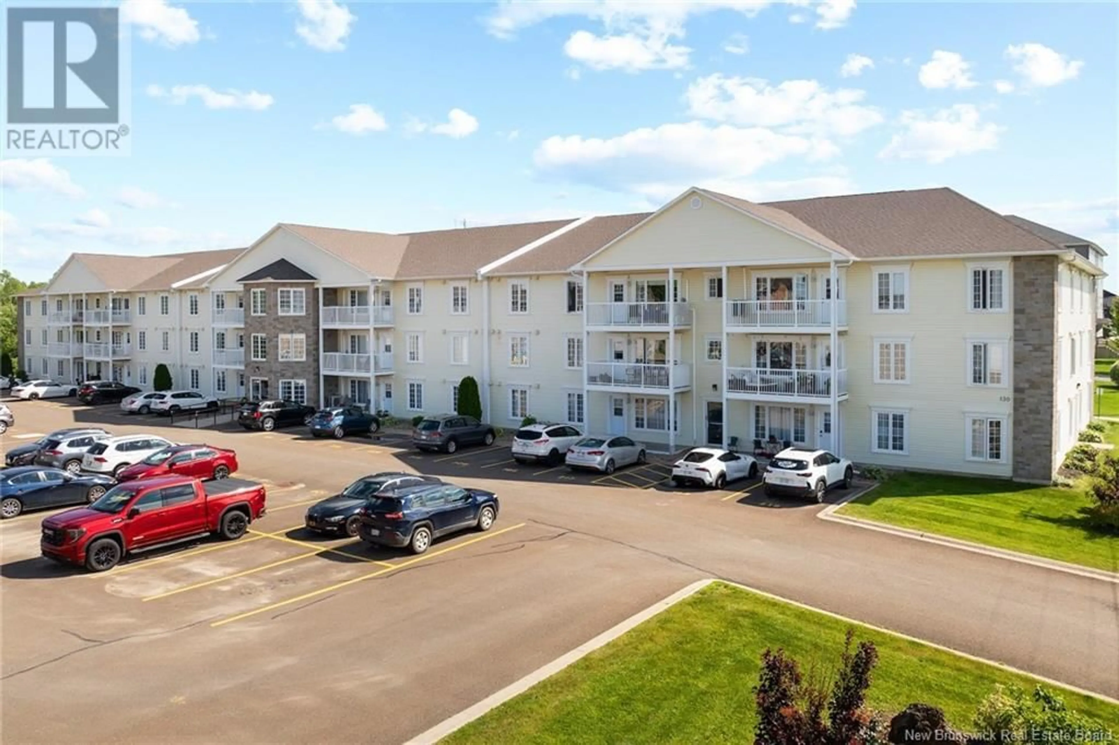 A pic from outside/outdoor area/front of a property/back of a property/a pic from drone, building for 112 - 130 LIAN STREET, Fredericton New Brunswick E3C0G4