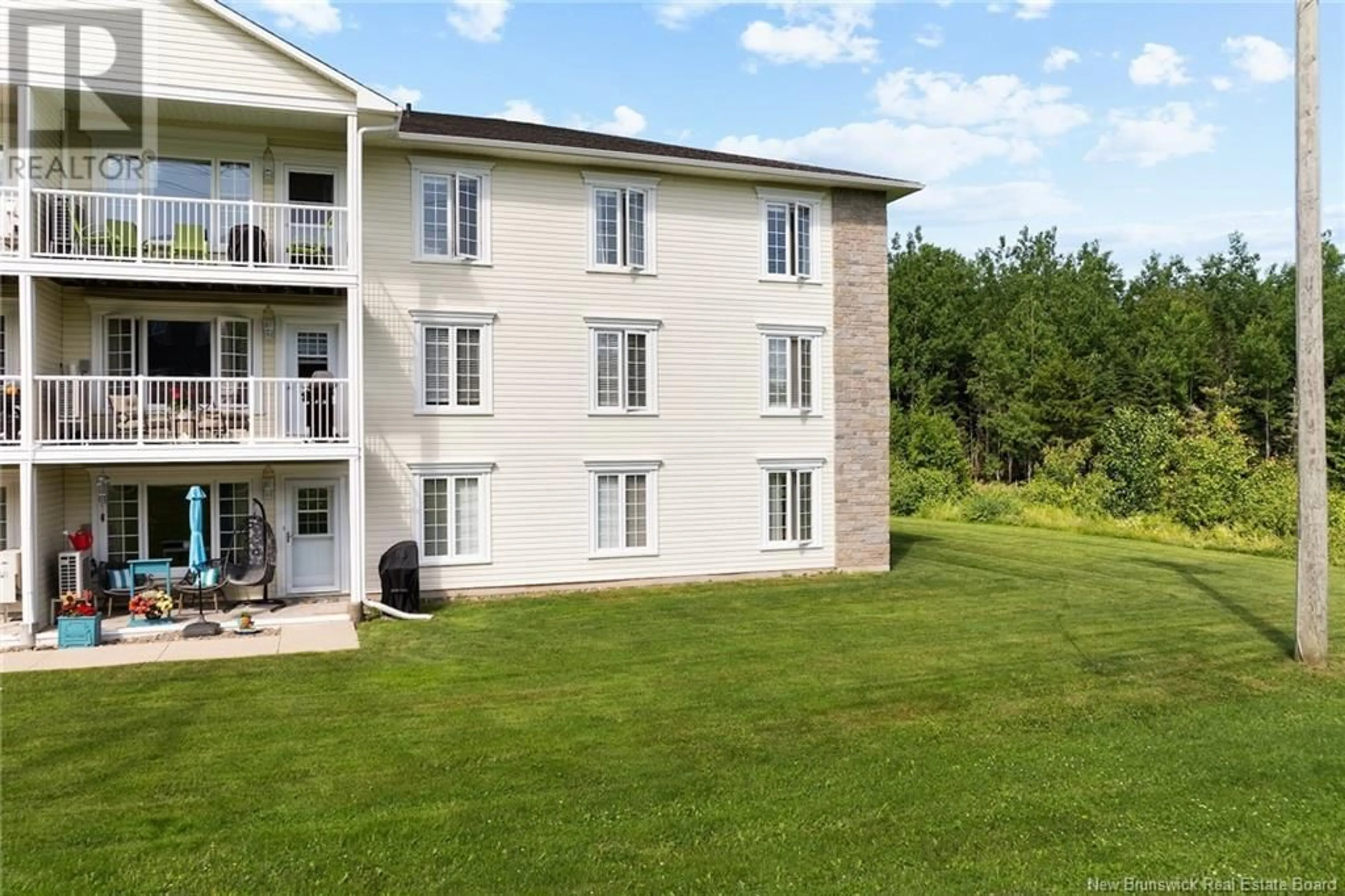 A pic from outside/outdoor area/front of a property/back of a property/a pic from drone, building for 112 - 130 LIAN STREET, Fredericton New Brunswick E3C0G4