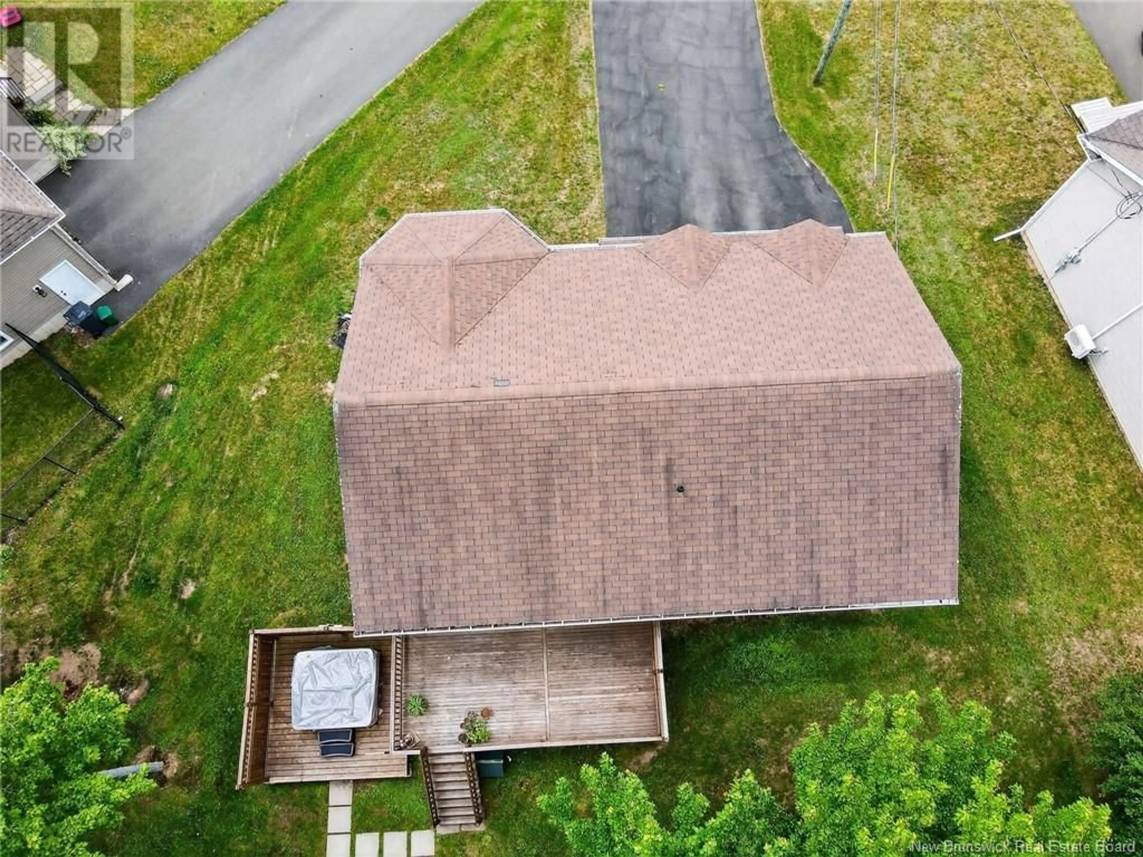 A pic from outside/outdoor area/front of a property/back of a property/a pic from drone, unknown for 35 HERMAN, Dieppe New Brunswick E4K3Y5