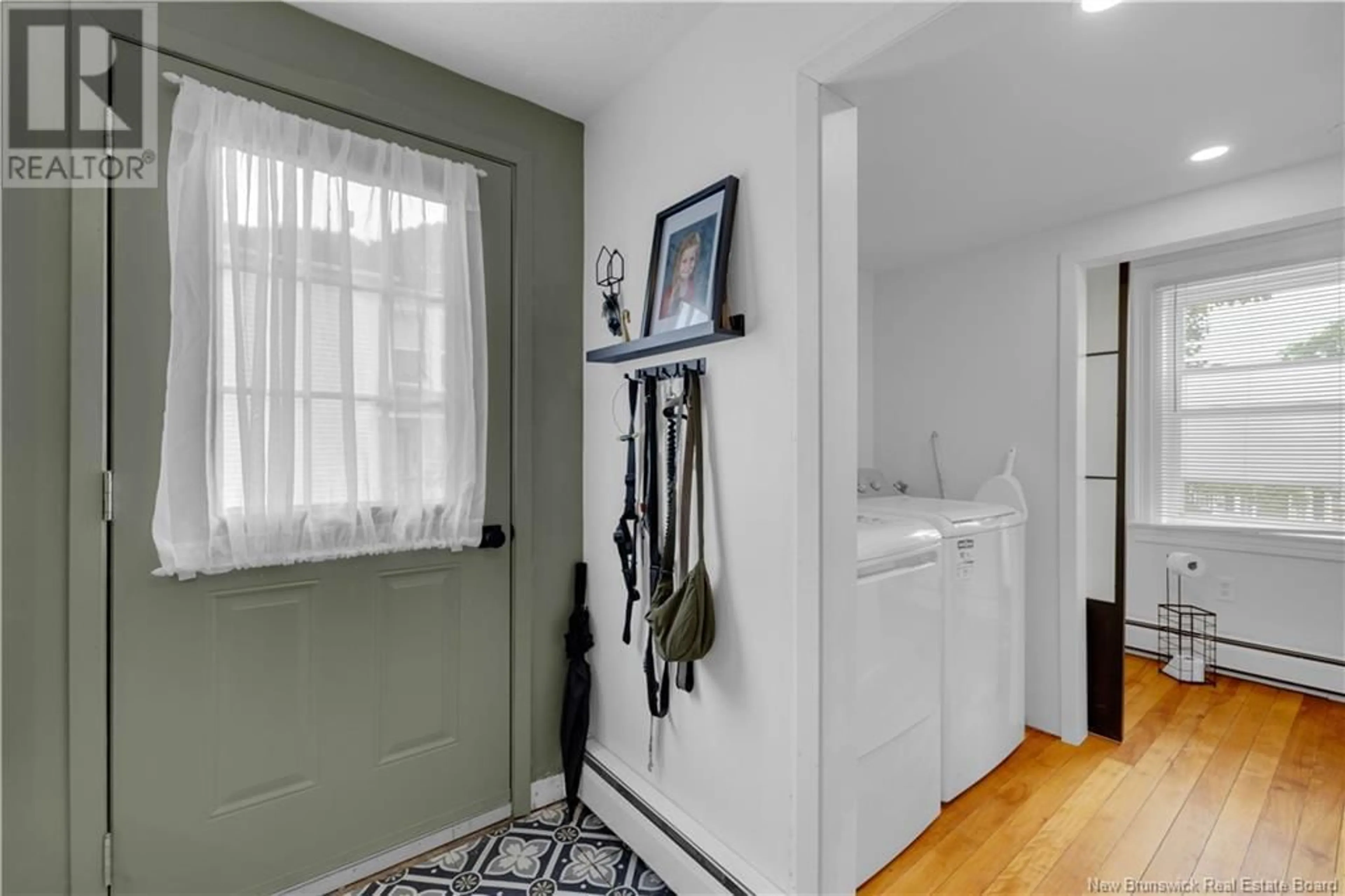 Indoor entryway for 244 RODNEY STREET, Saint John New Brunswick E2M1X6