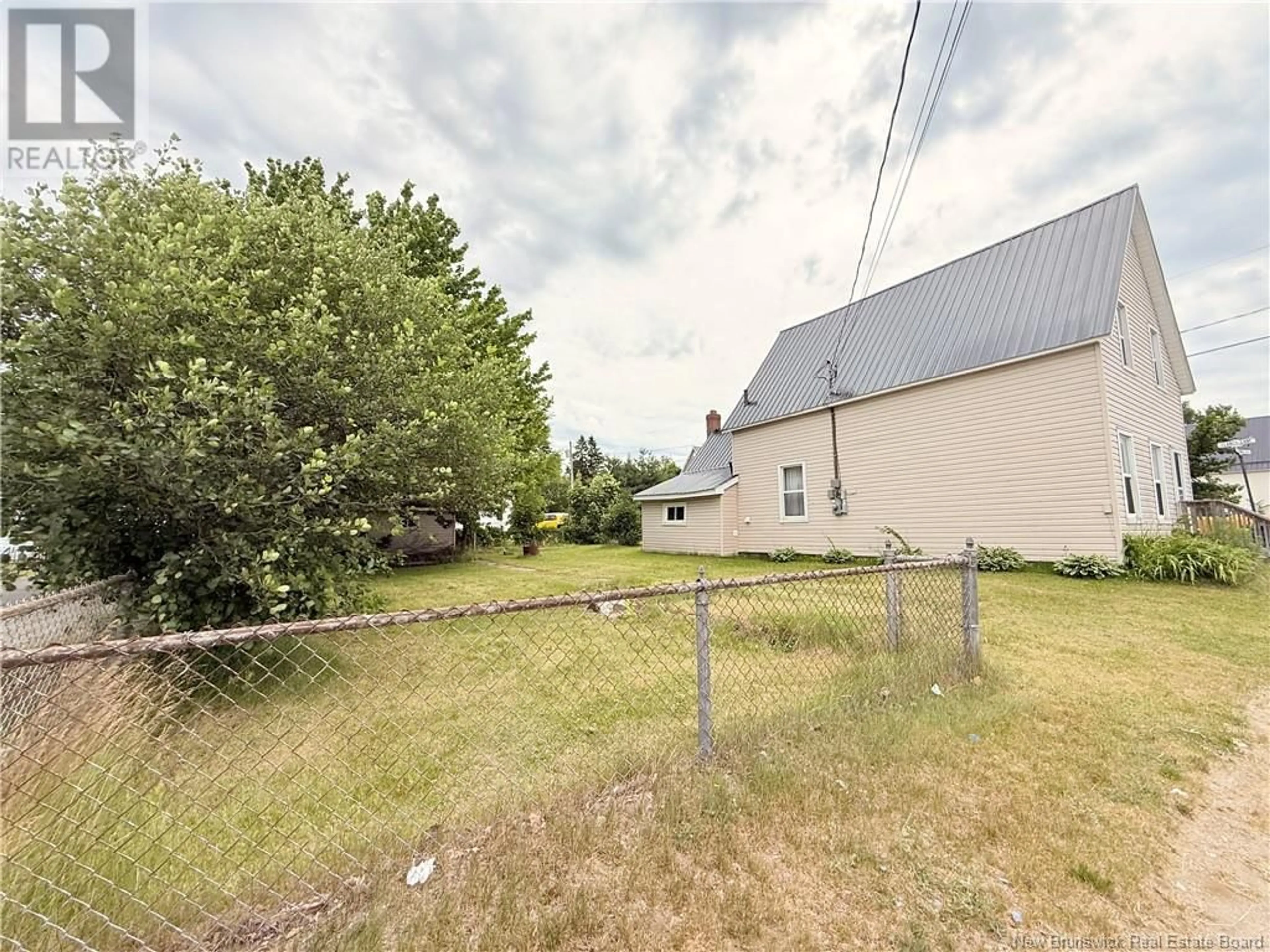Unknown for 39 ST. ANDREWS STREET, Miramichi New Brunswick E1N1G2