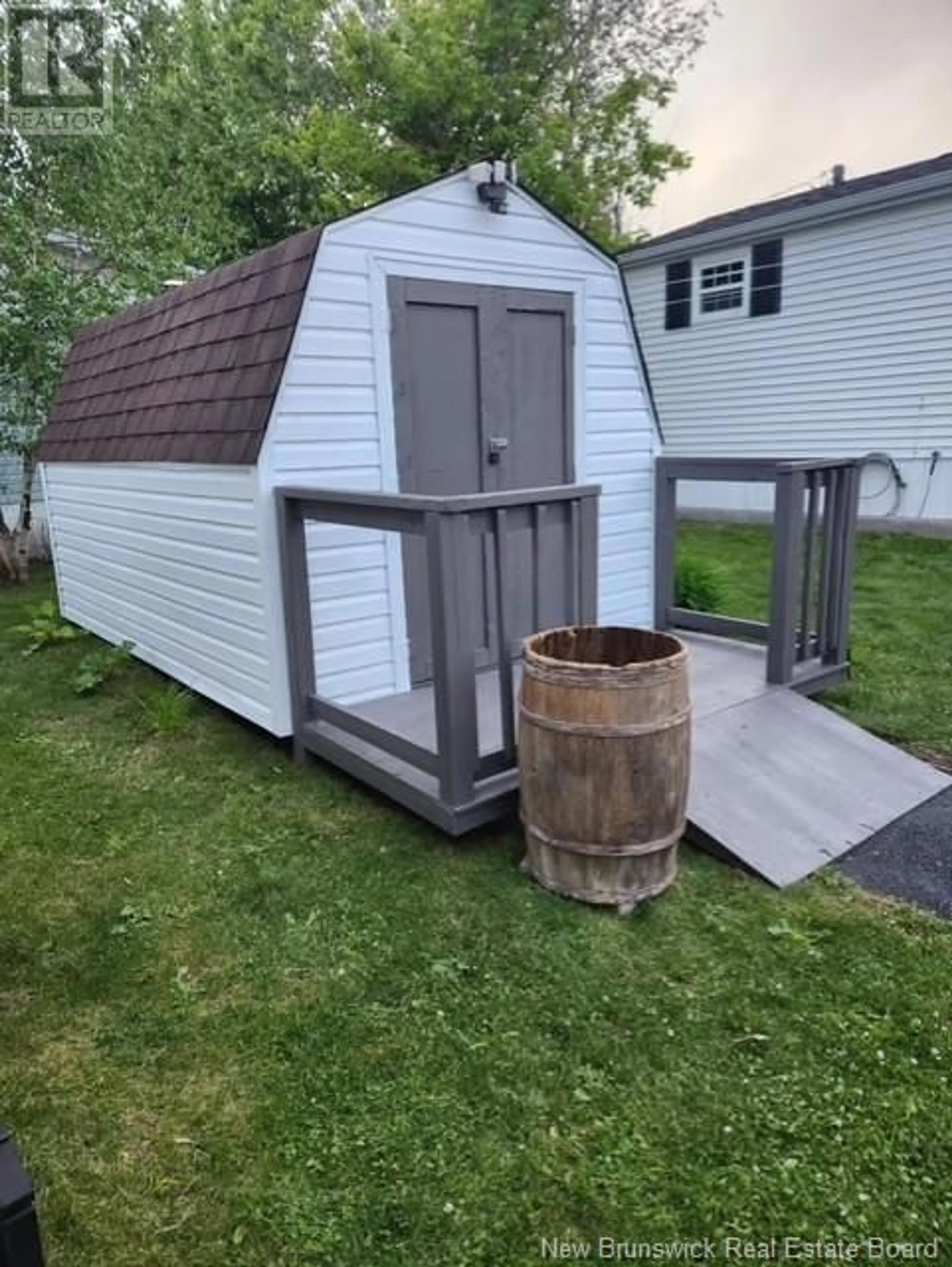 Shed for 10 MIDWAY, Moncton New Brunswick E1E2J5