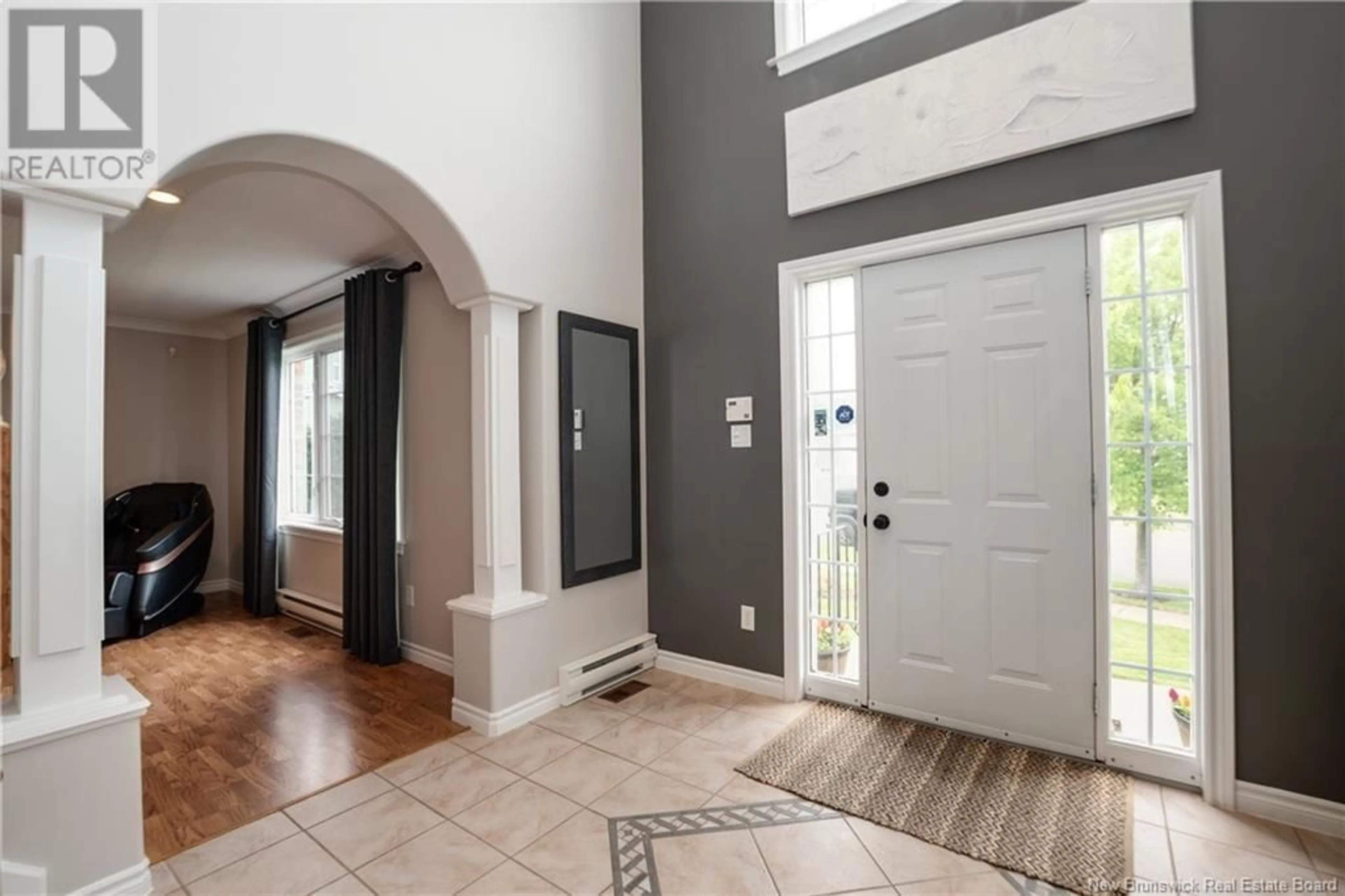 Indoor entryway for 106 ROYAL OAKS BOULEVARD, Moncton New Brunswick E1H3P2