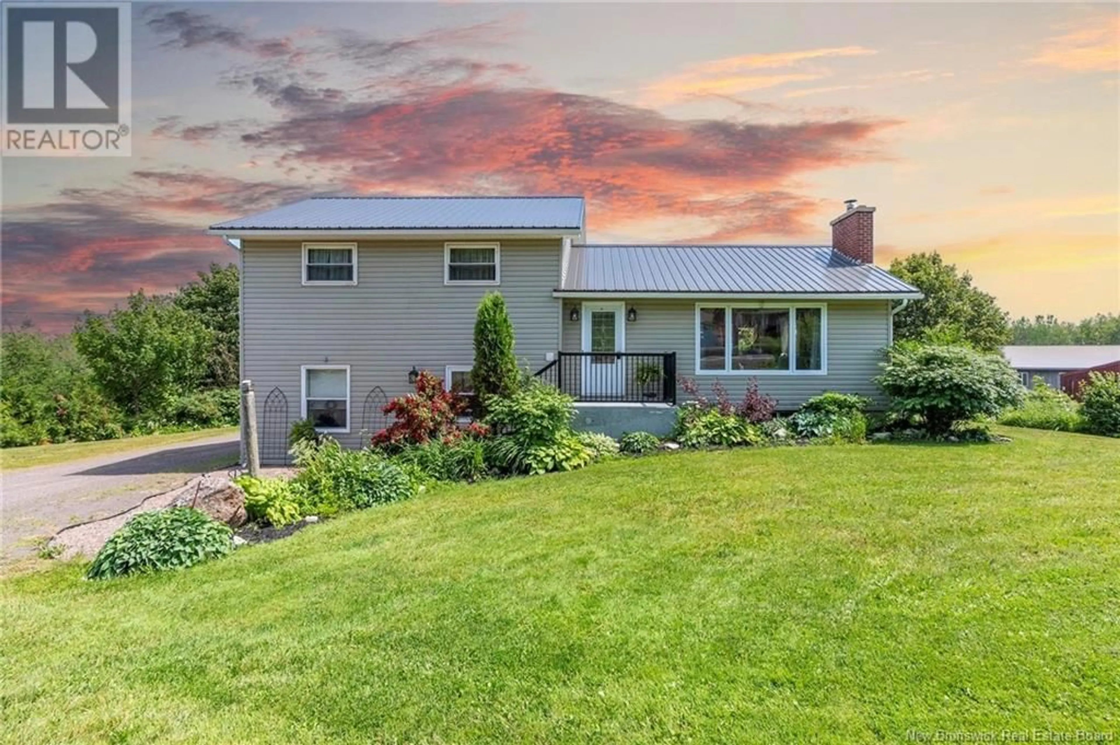 A pic from outside/outdoor area/front of a property/back of a property/a pic from drone, mountain view for 252 AMMON, Ammon New Brunswick E1G3N8