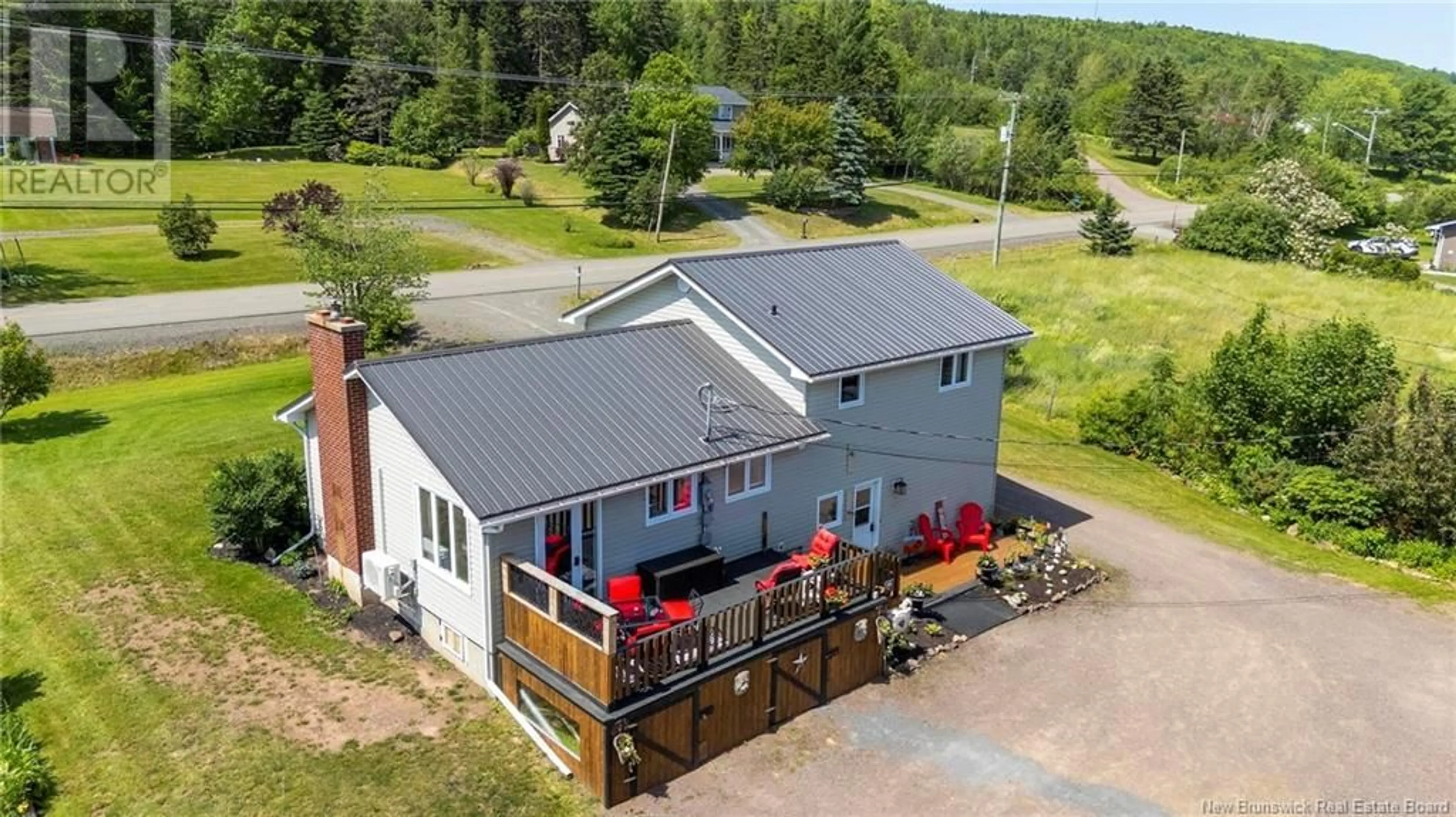 A pic from outside/outdoor area/front of a property/back of a property/a pic from drone, building for 252 AMMON, Ammon New Brunswick E1G3N8
