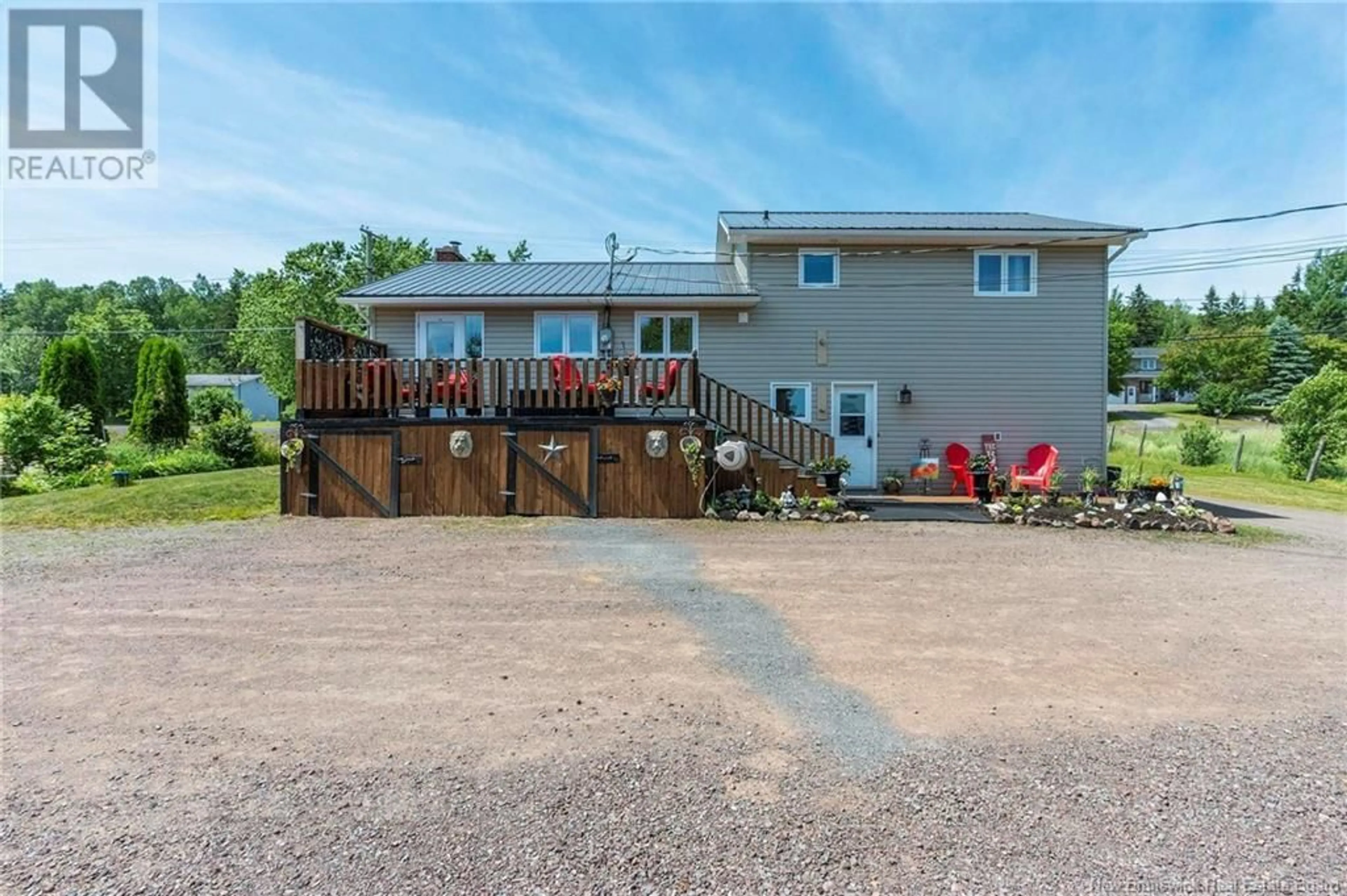 A pic from outside/outdoor area/front of a property/back of a property/a pic from drone, unknown for 252 AMMON, Ammon New Brunswick E1G3N8