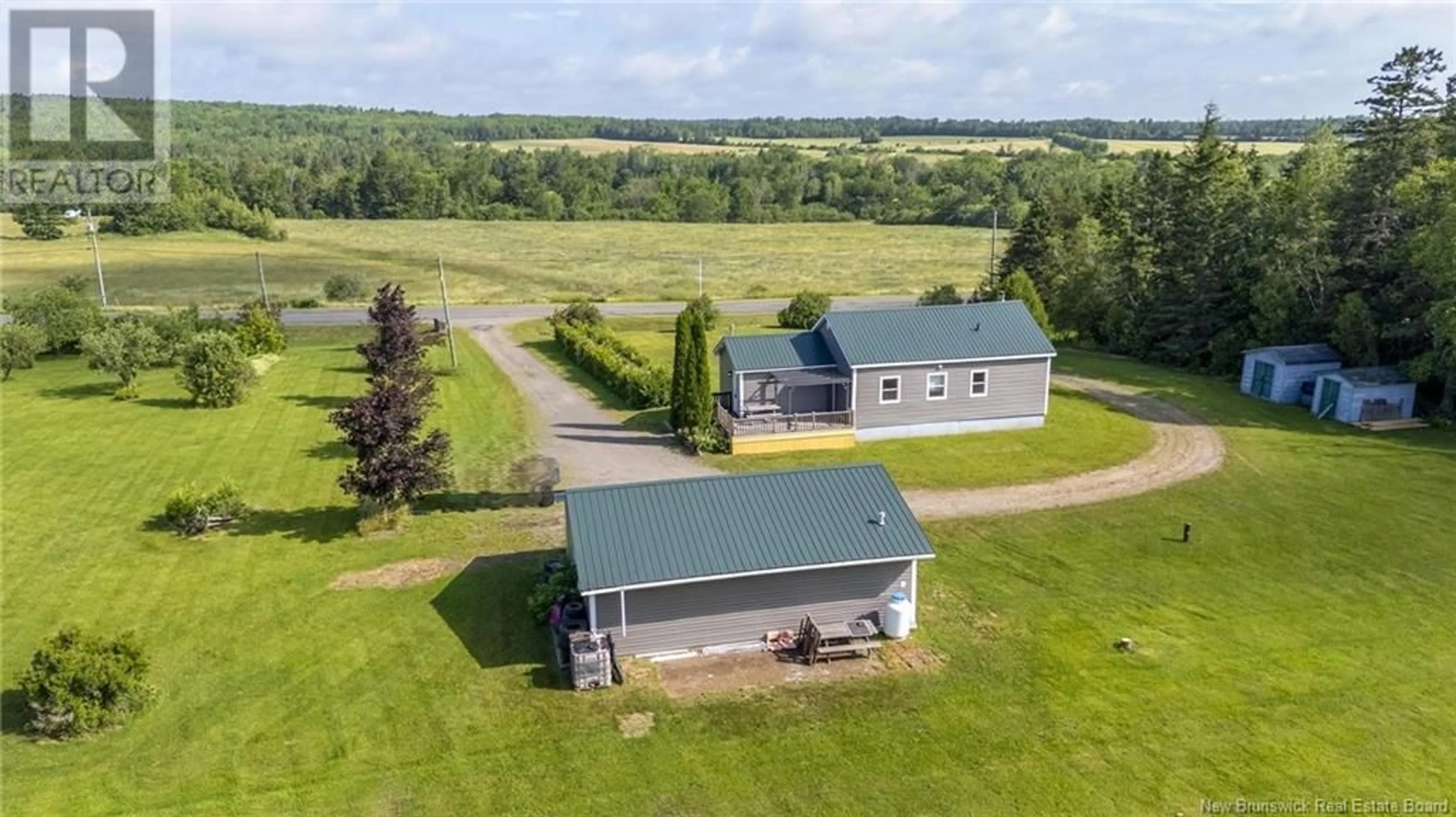 A pic from outside/outdoor area/front of a property/back of a property/a pic from drone, building for 6094 ROUTE 880, Lewis Mountain New Brunswick E4J3B5