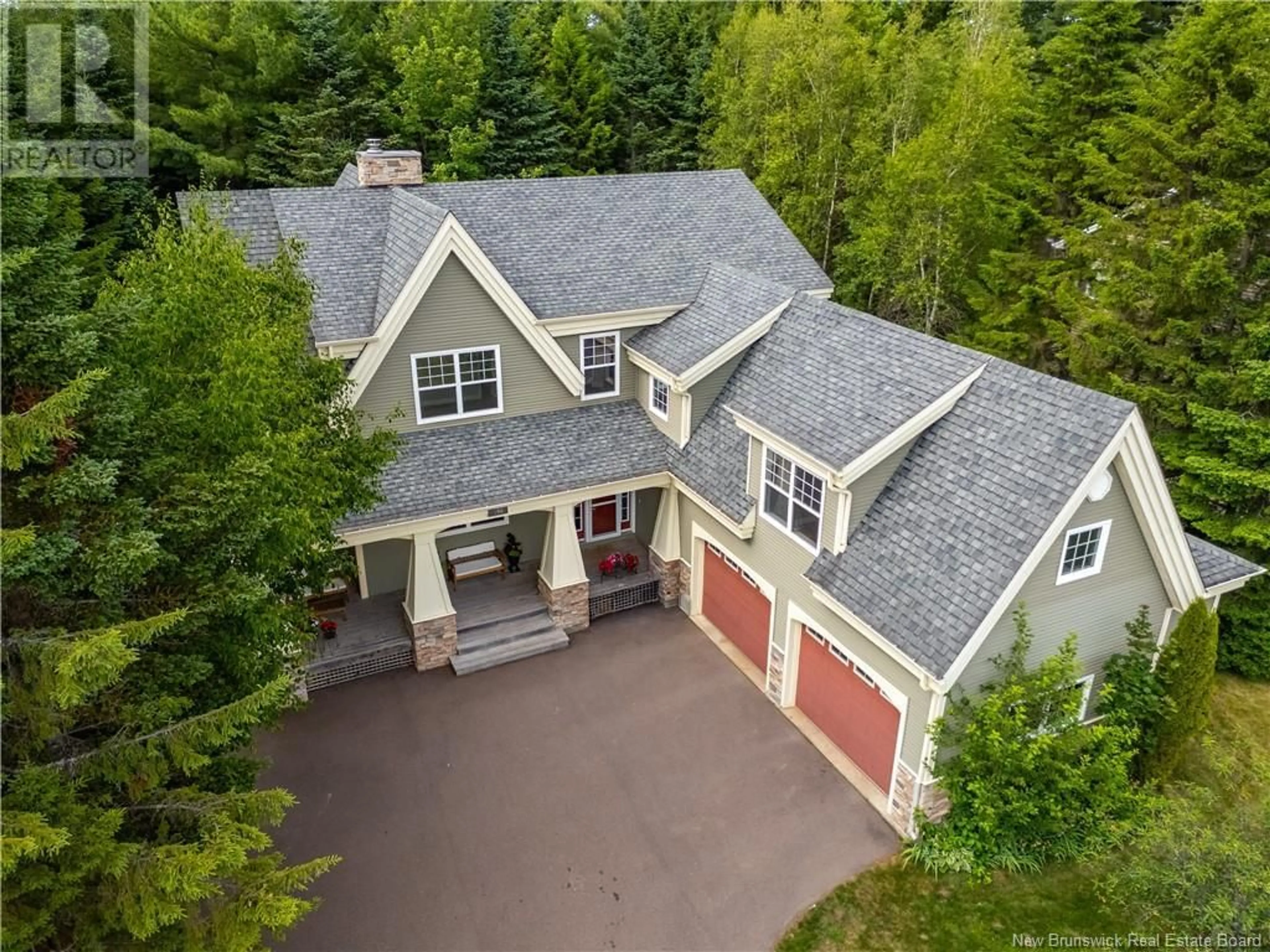 A pic from outside/outdoor area/front of a property/back of a property/a pic from drone, street for 196 MAURICE, Dieppe New Brunswick E1A8R2