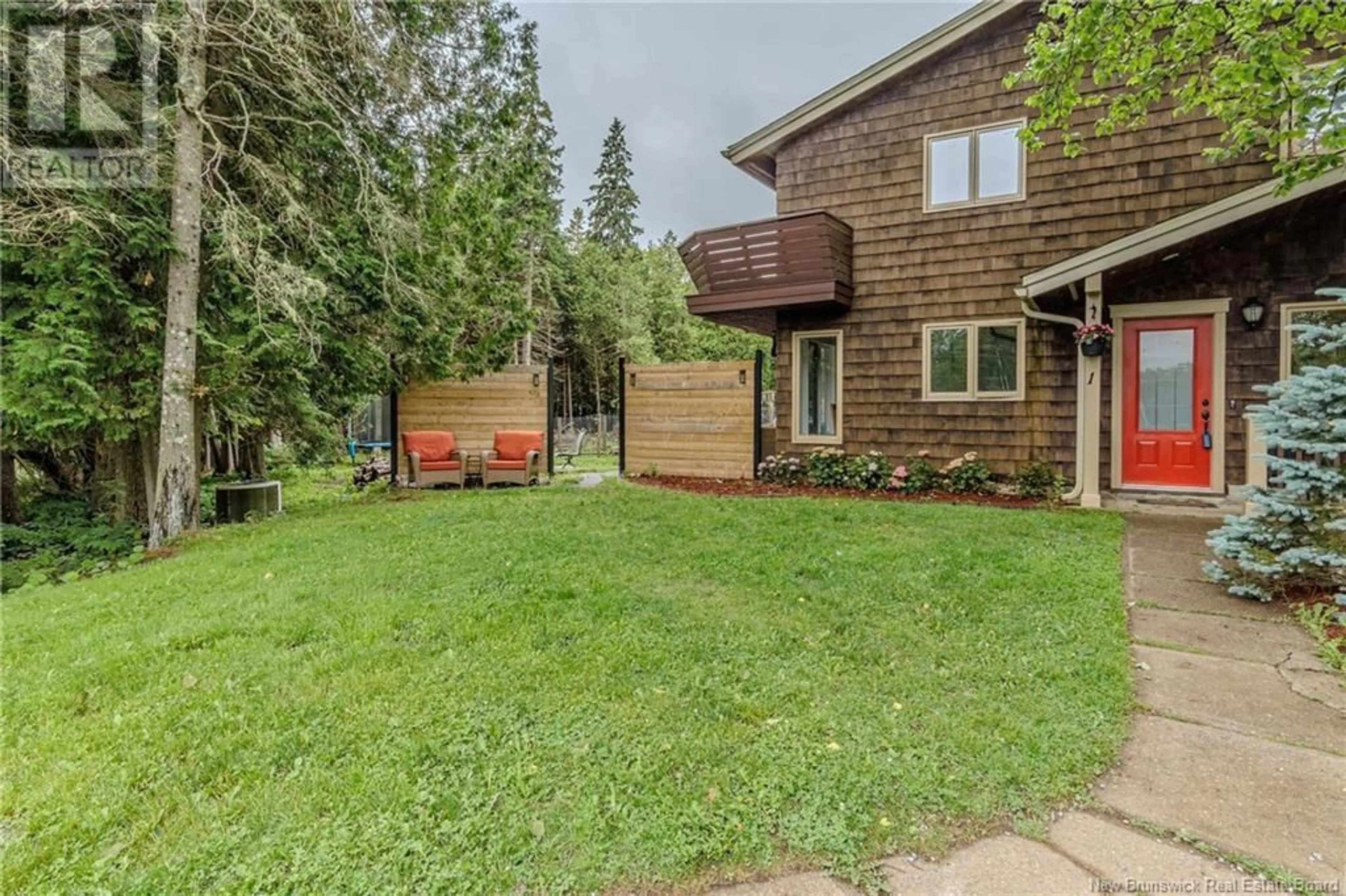 Patio, street for 1 CLIFF STREET, Quispamsis New Brunswick E2G1G3