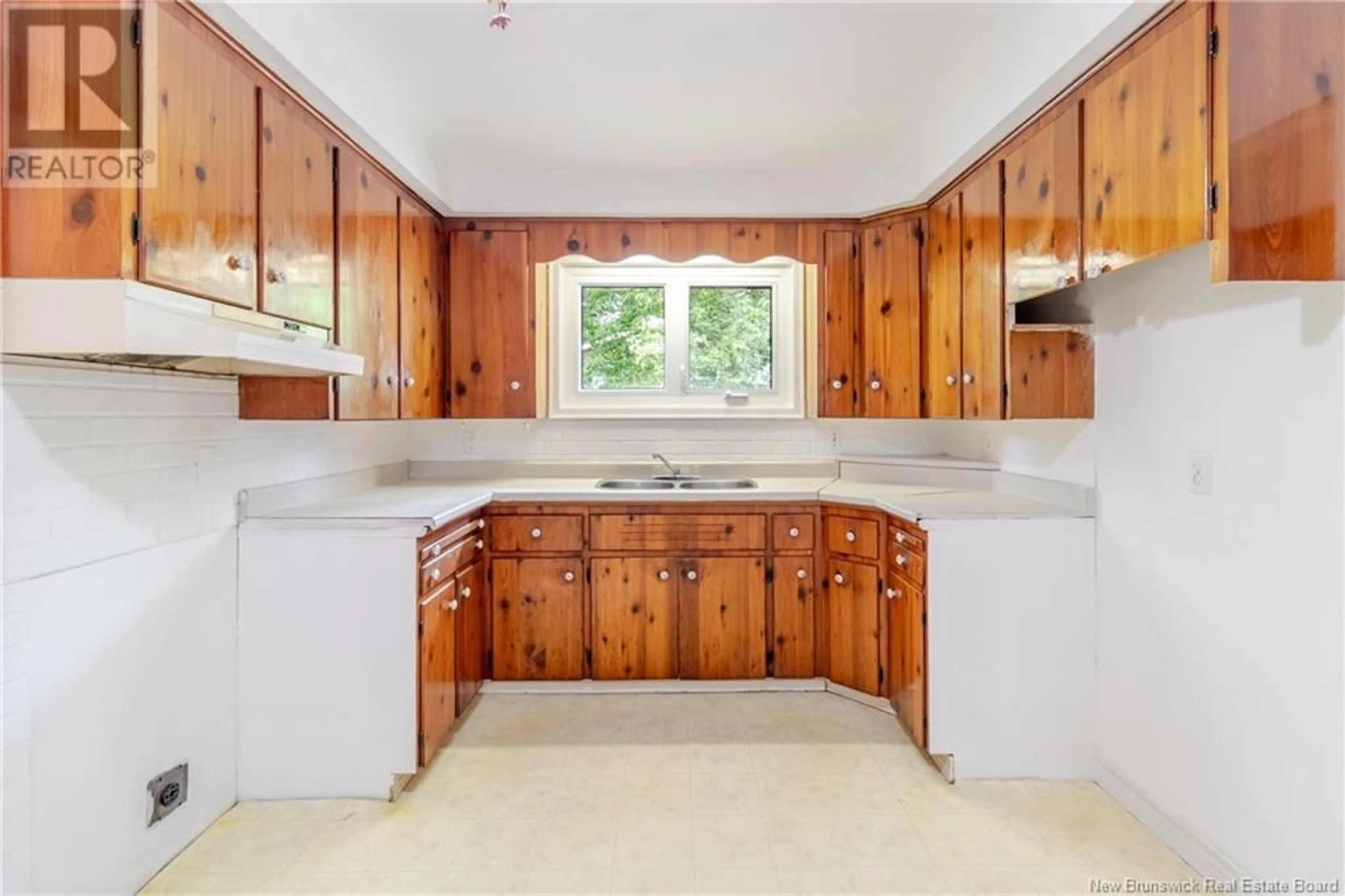 Standard kitchen, ceramic/tile floor for 59 BROAD ROAD, Oromocto New Brunswick E2V1C3