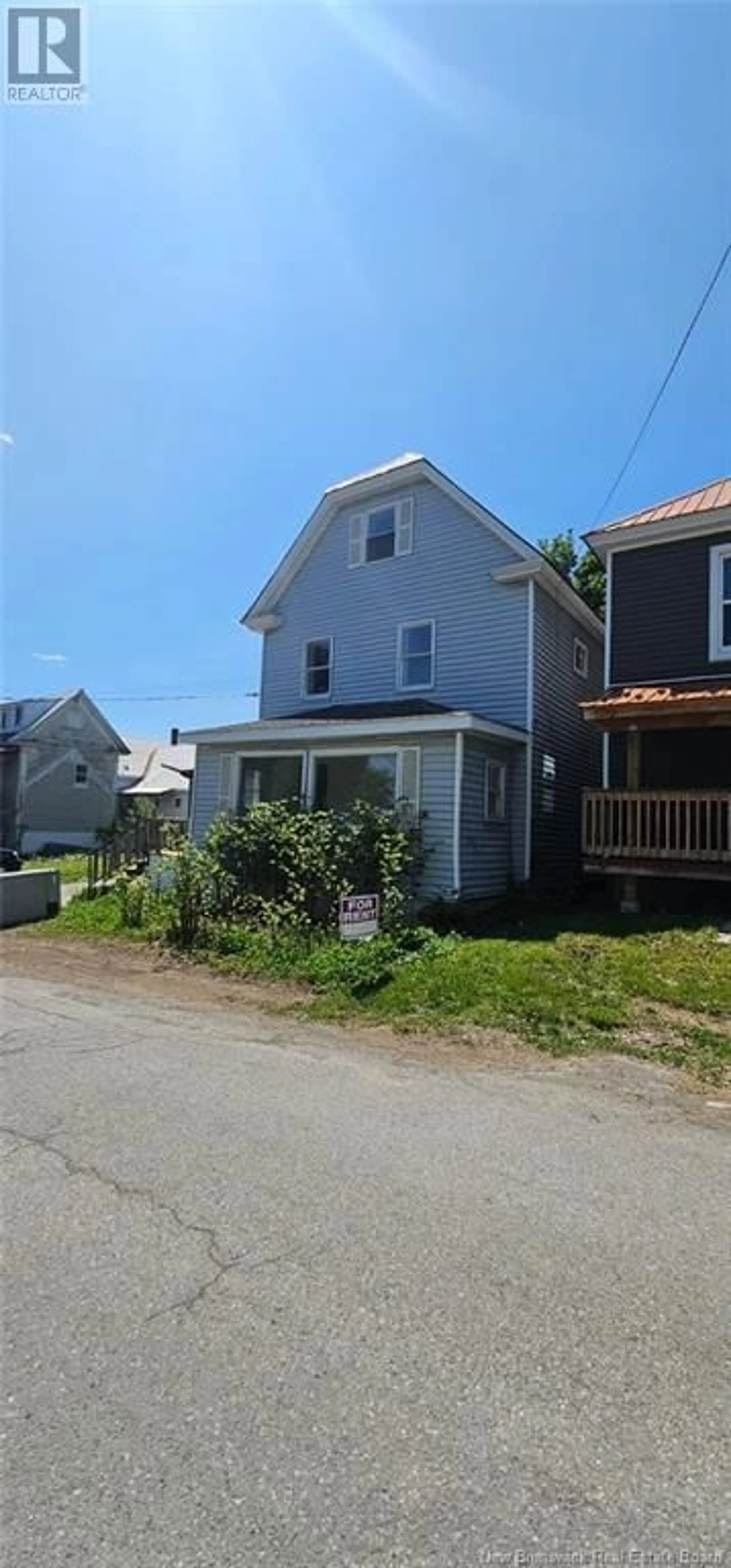 A pic from outside/outdoor area/front of a property/back of a property/a pic from drone, street for 103 CEDAR STREET, Woodlands New Brunswick E7M1E5