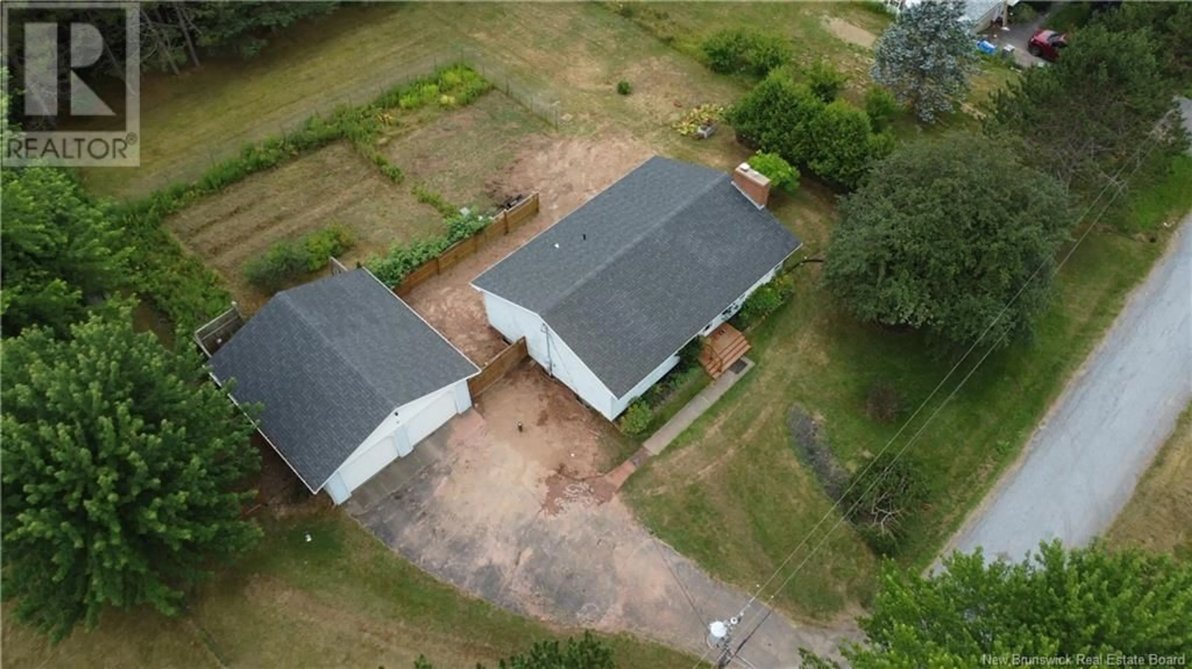 A pic from outside/outdoor area/front of a property/back of a property/a pic from drone, building for 45 BOVAIRD STREET, Hampton New Brunswick E5N3A5