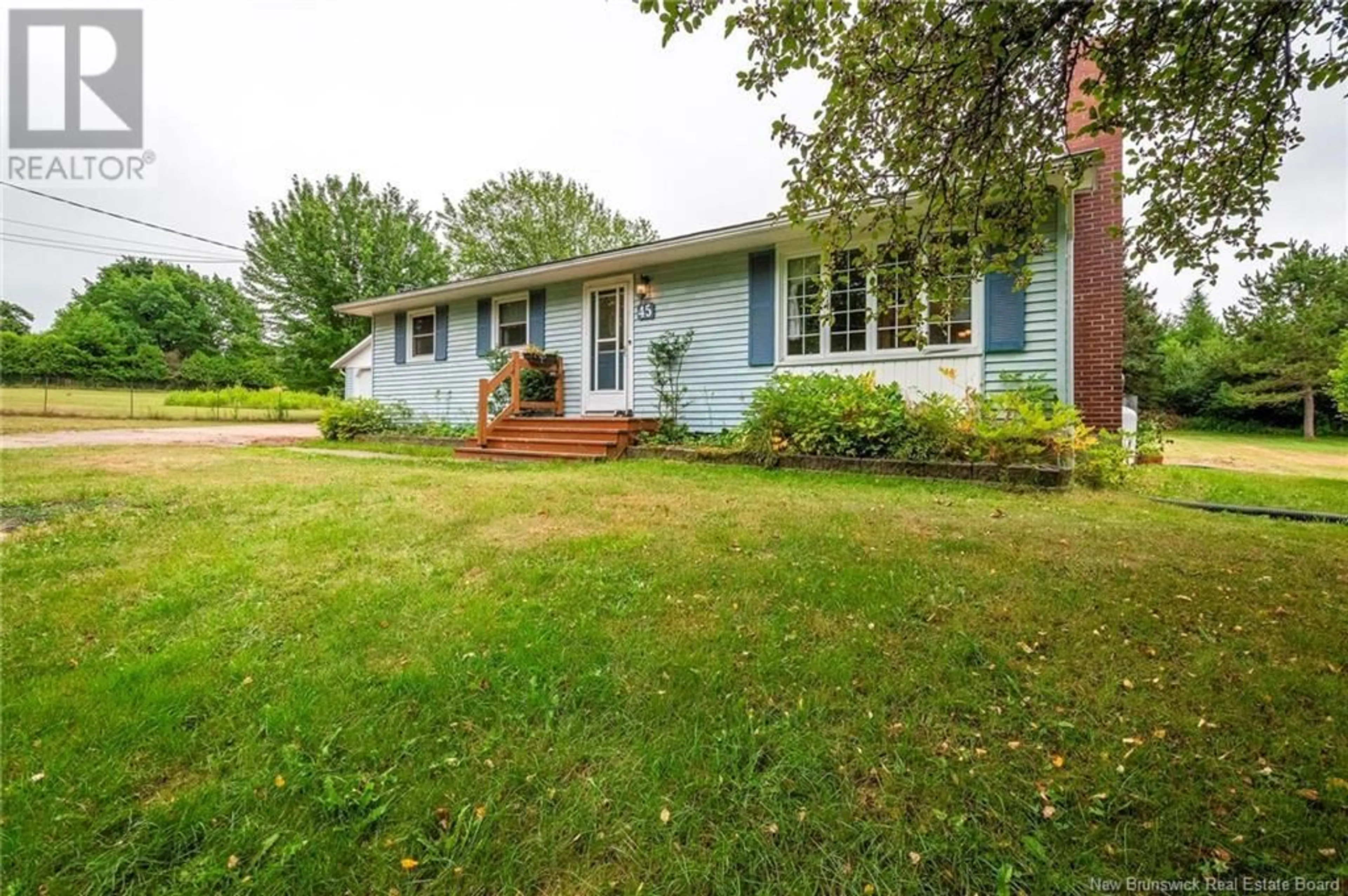 Home with vinyl exterior material, street for 45 BOVAIRD STREET, Hampton New Brunswick E5N3A5