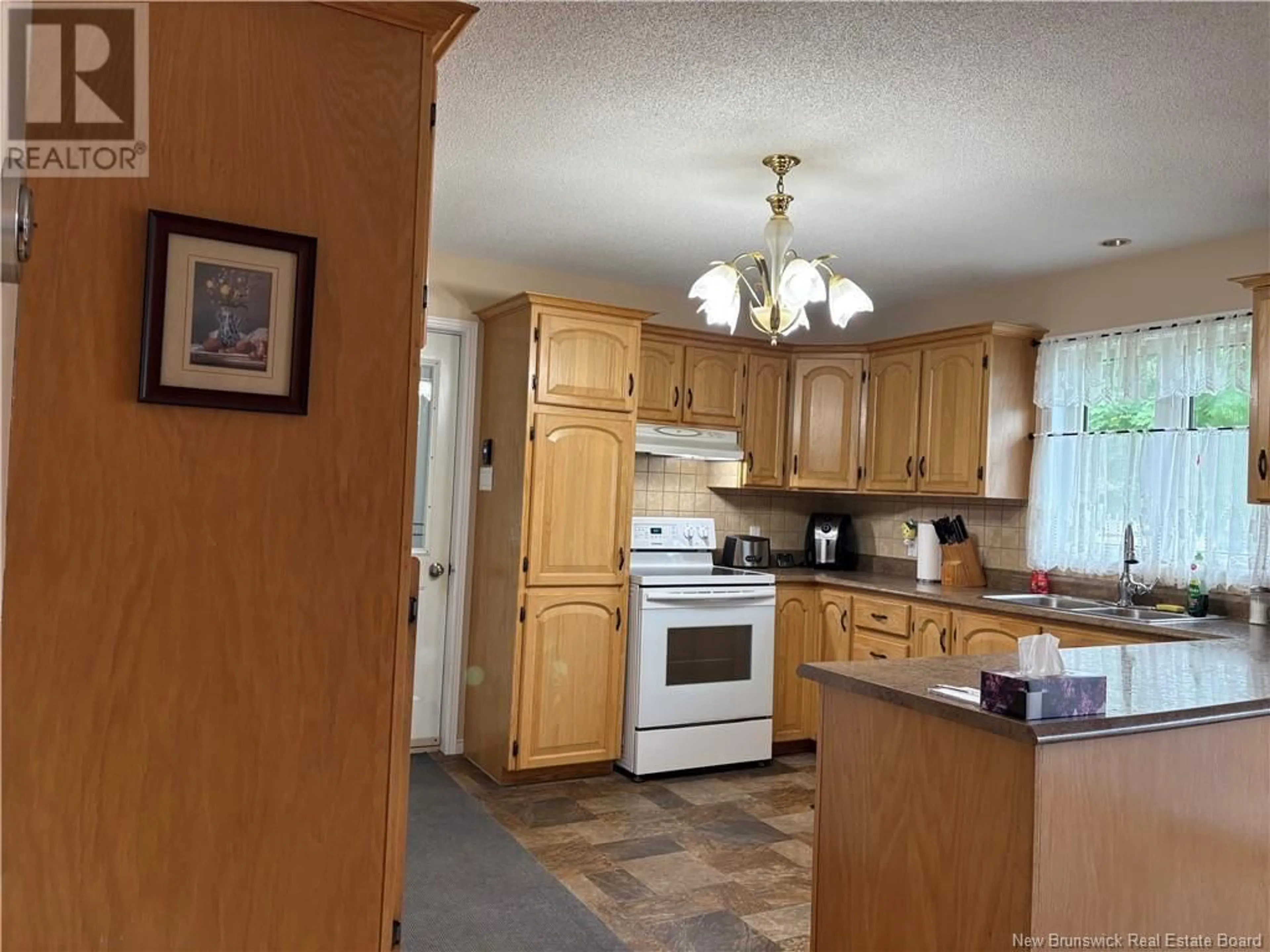 Standard kitchen, unknown for 390 PRINCIPALE, Pointe-Verte New Brunswick E8J2X6