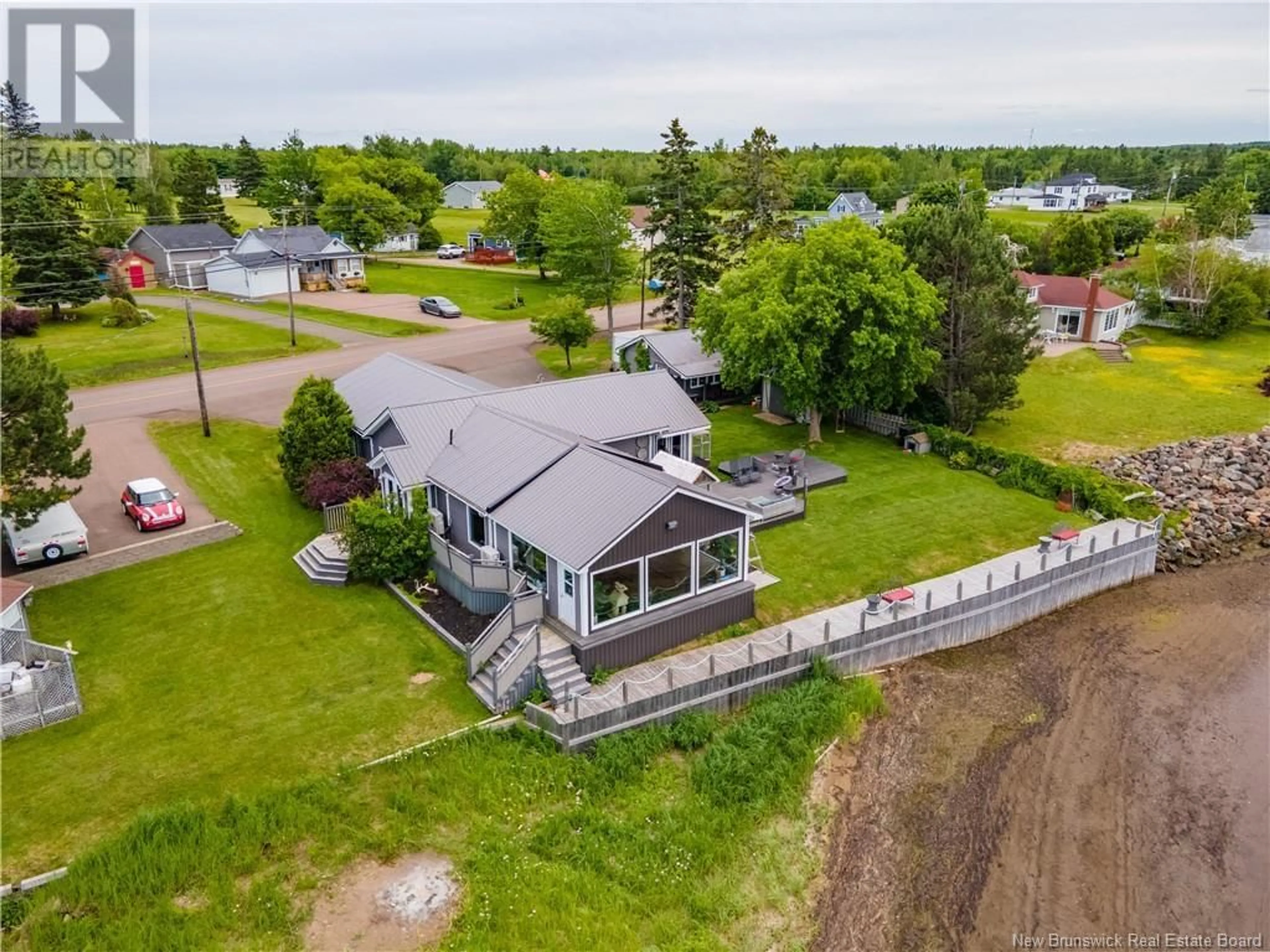 A pic from outside/outdoor area/front of a property/back of a property/a pic from drone, unknown for 132 CHEMIN COCAGNE SUD, Cocagne New Brunswick E4R2K5