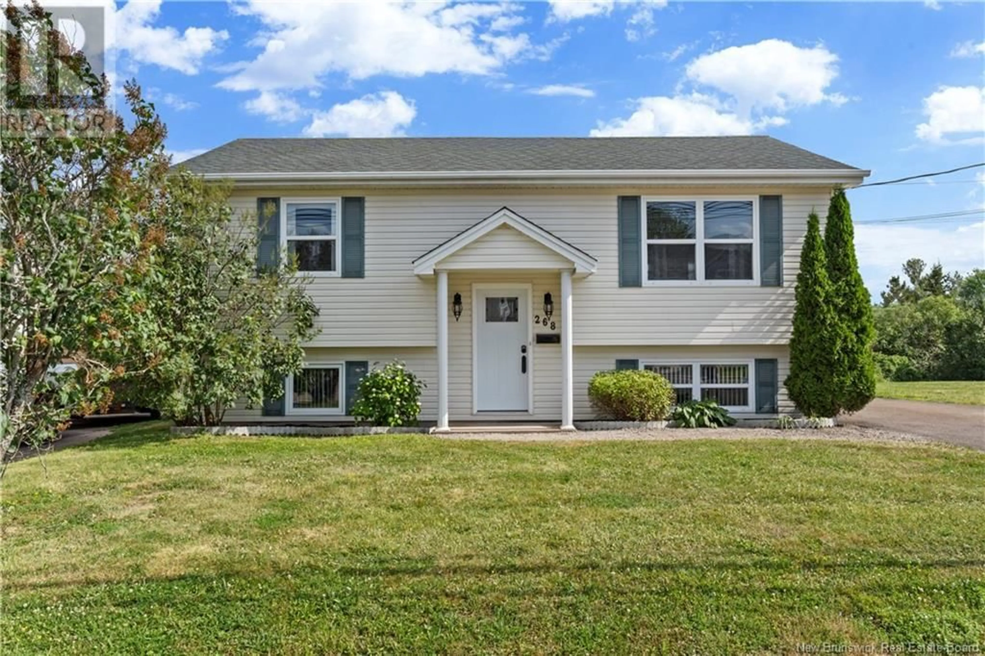 Home with vinyl exterior material, street for 268 HIGHLANDVIEW, Moncton New Brunswick E1A2L3