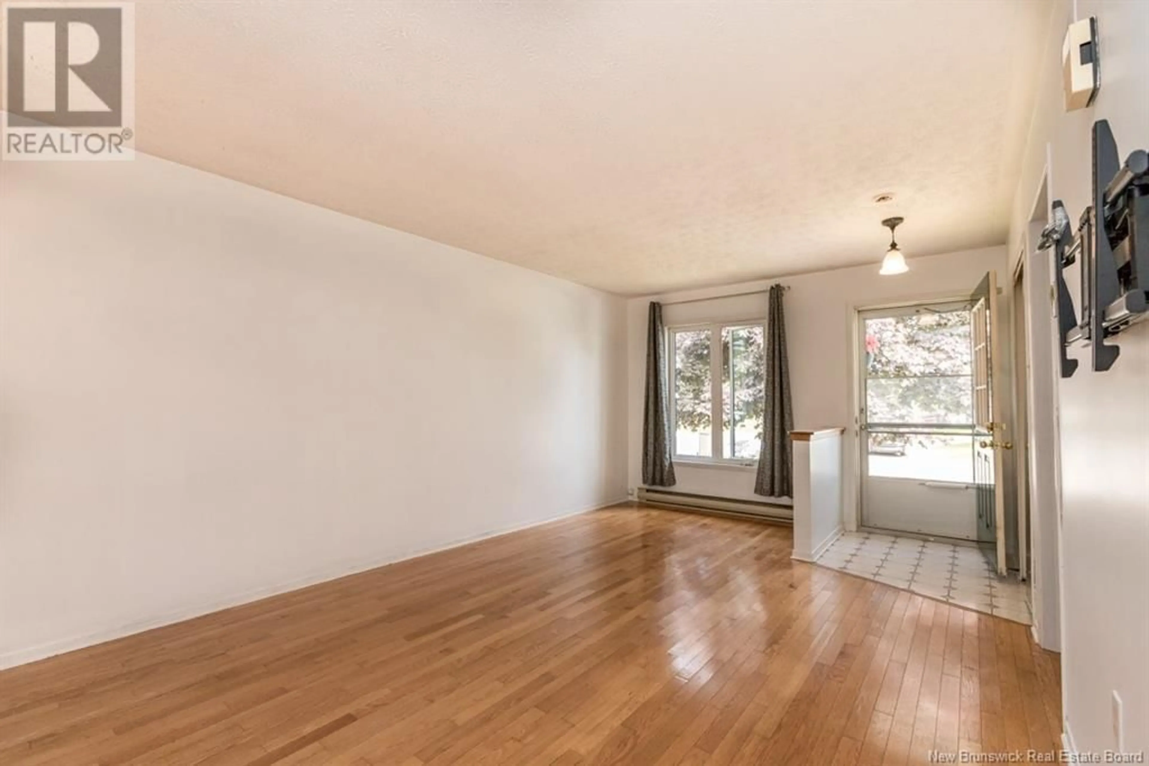 A pic of a room for 22 HOLLYBROOK COURT, Saint John New Brunswick E2J4L9