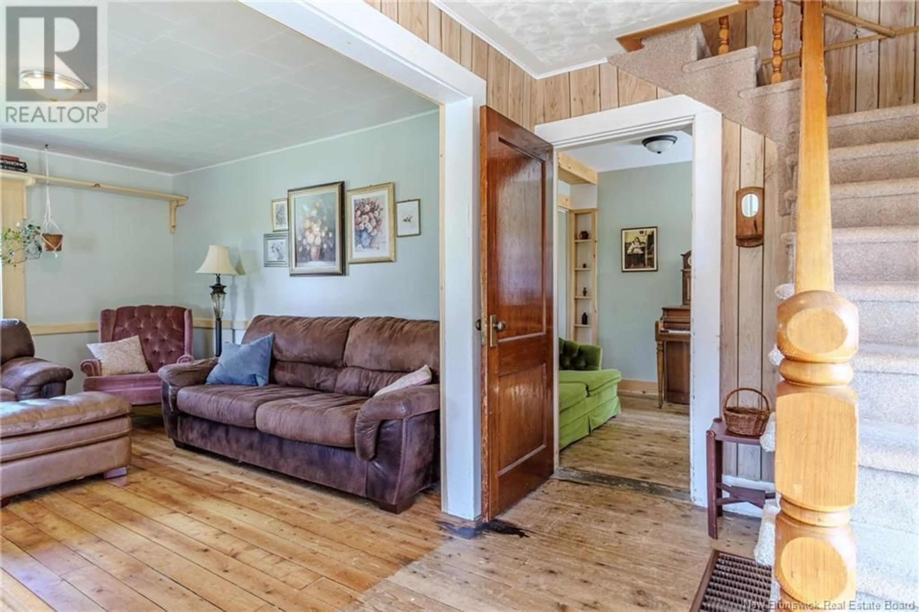 Indoor entryway for 62 ROUTE 124, Norton New Brunswick E5T4Z1