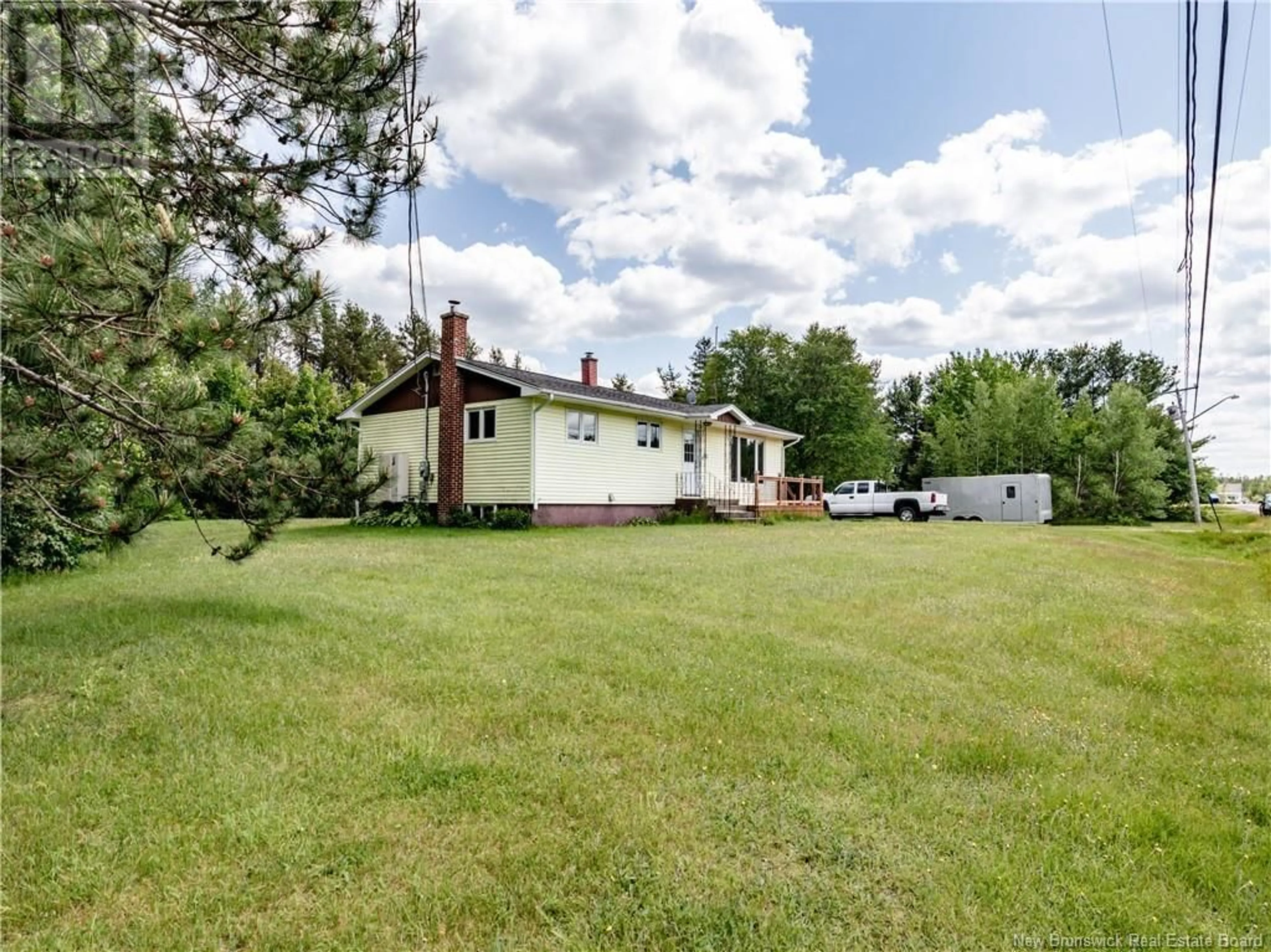 A pic from outside/outdoor area/front of a property/back of a property/a pic from drone, unknown for 50 POINTE DE L'EGLISE, Aldouane New Brunswick E4W5H2