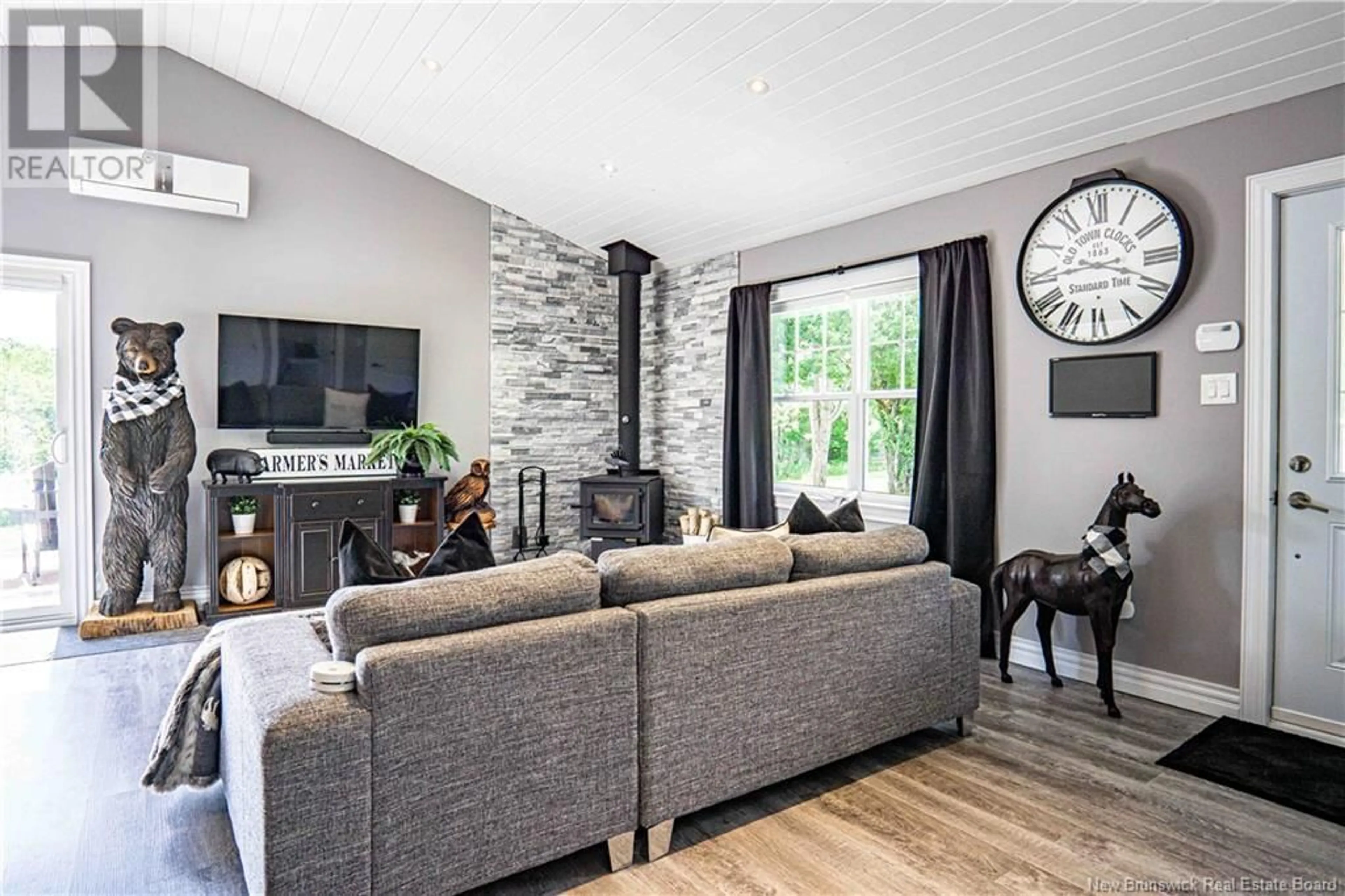 Living room with furniture, unknown for 647 SAND BROOK ROAD, Wirral New Brunswick E5L2L4