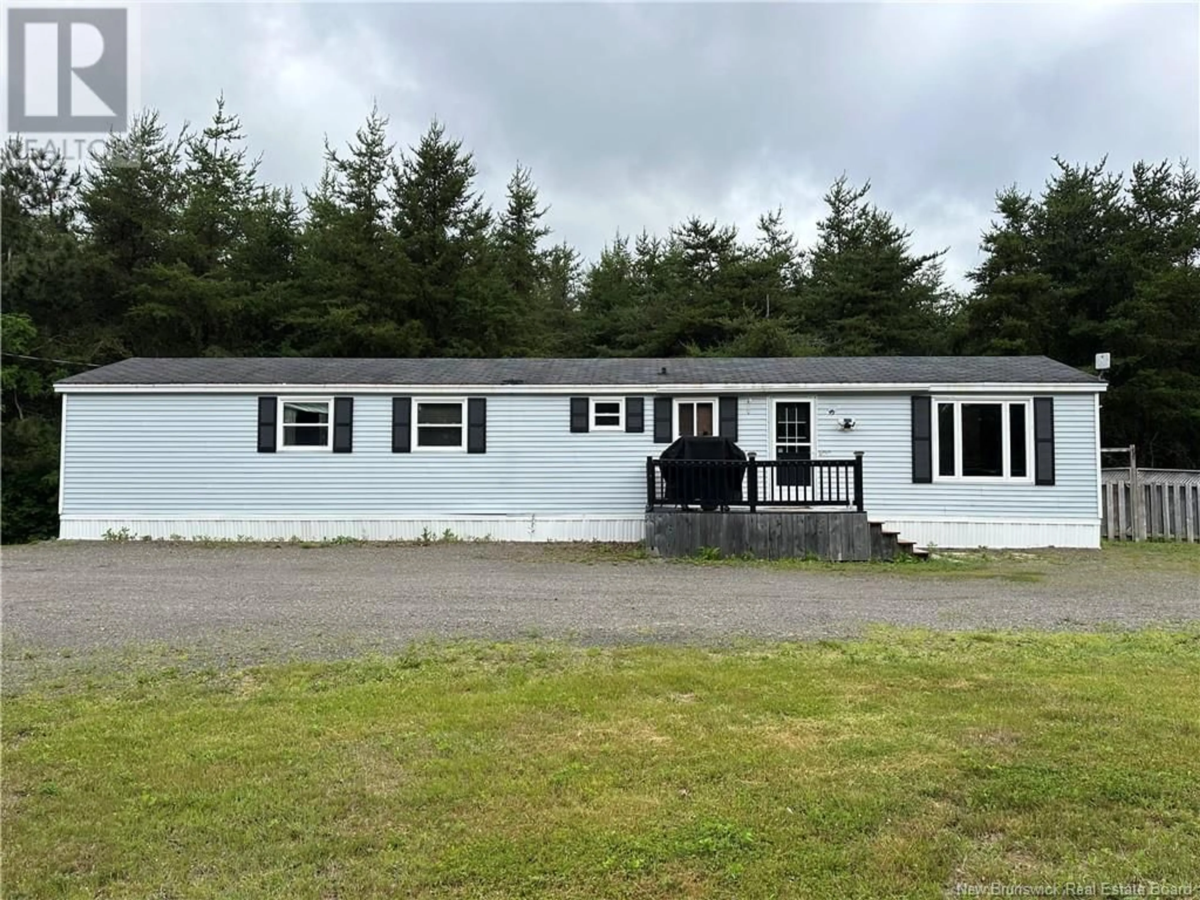 Home with vinyl exterior material, building for 4901 ROUTE 115, McKees Mills New Brunswick E4V2T3