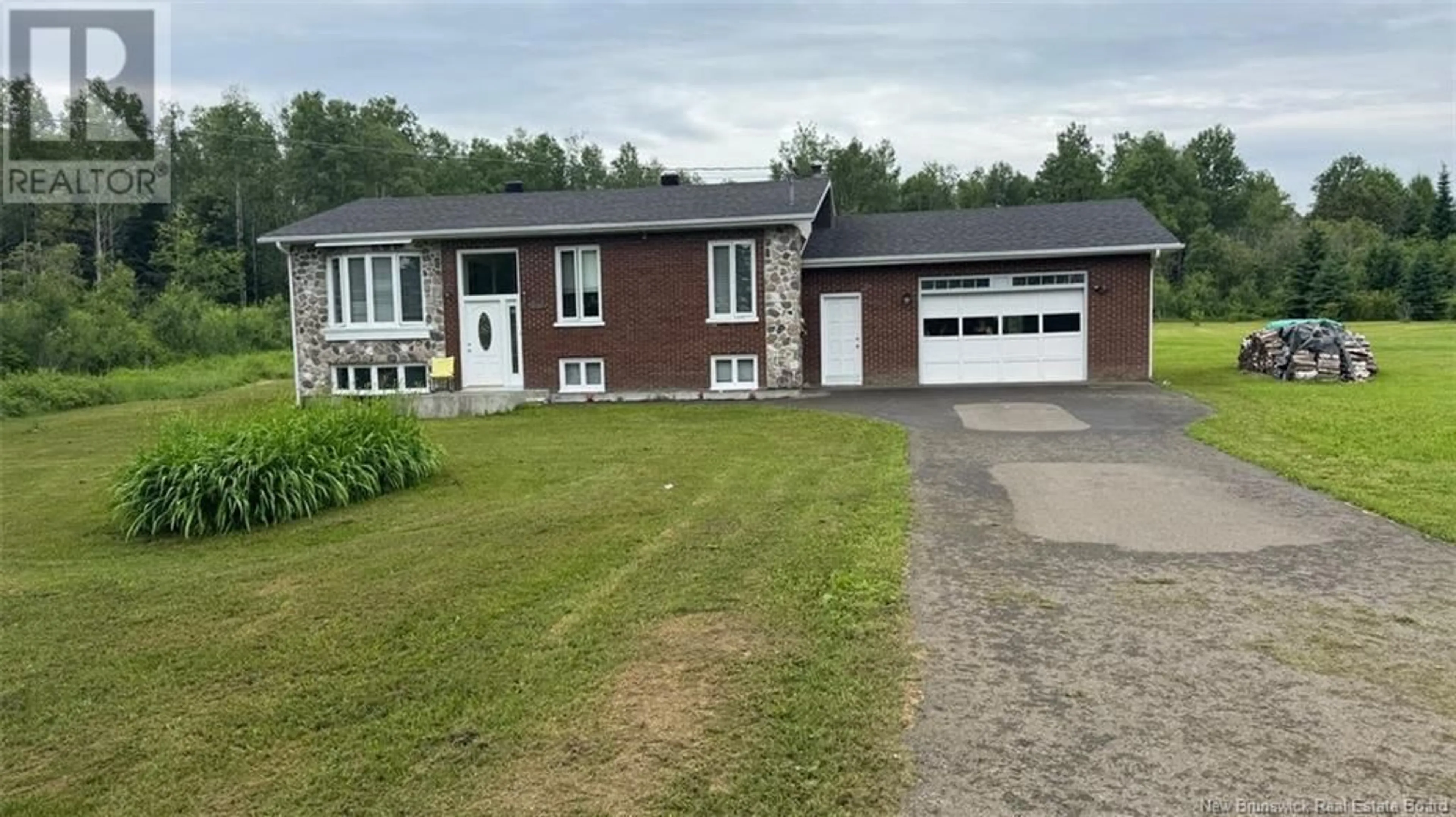 A pic from outside/outdoor area/front of a property/back of a property/a pic from drone, street for 6932 ROUTE 120, Lac Baker New Brunswick E7A1N3