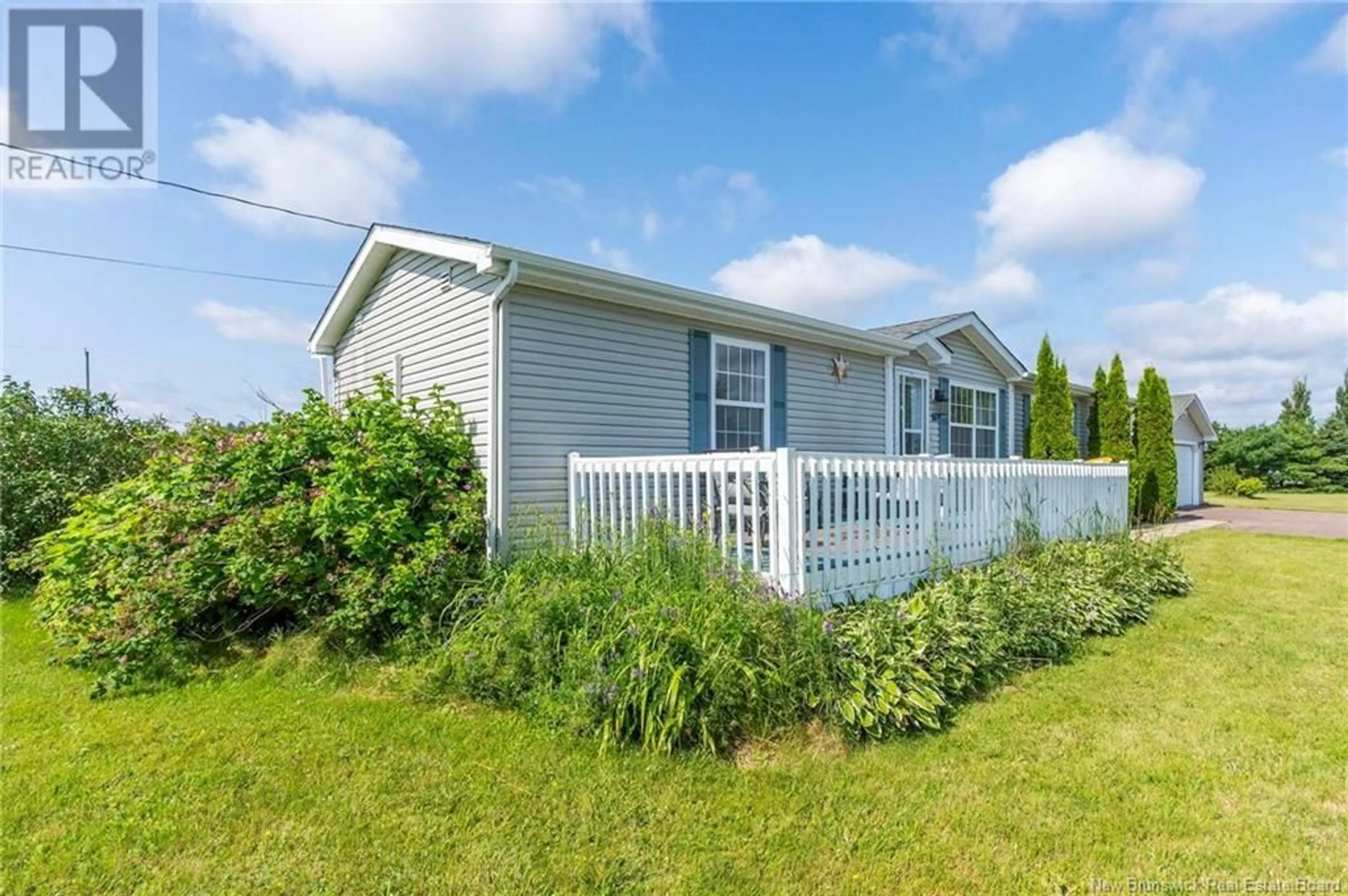 Home with vinyl exterior material, water/lake/river/ocean view for 75 LINDA STREET, Saint-Joseph-De-Kent New Brunswick E4S4B4