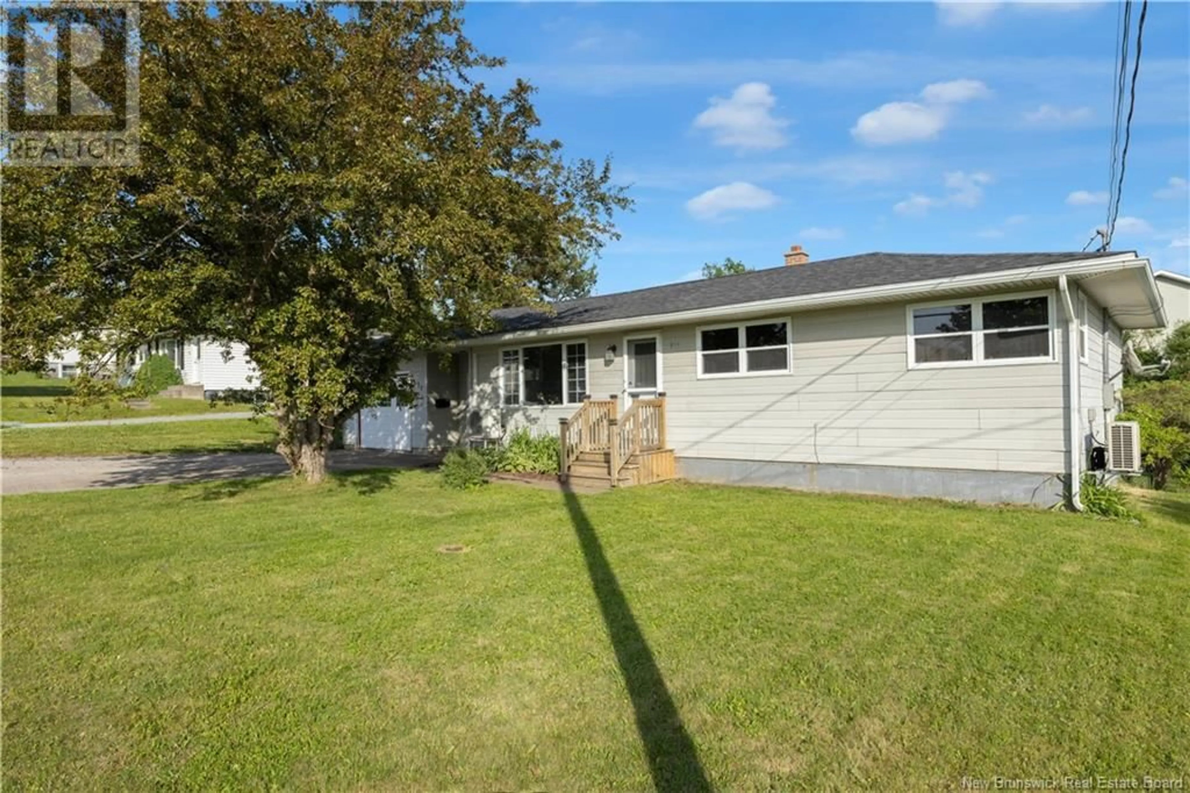 Home with vinyl exterior material, street for 571 WESTMORLAND ROAD, Saint John New Brunswick E2J2G8
