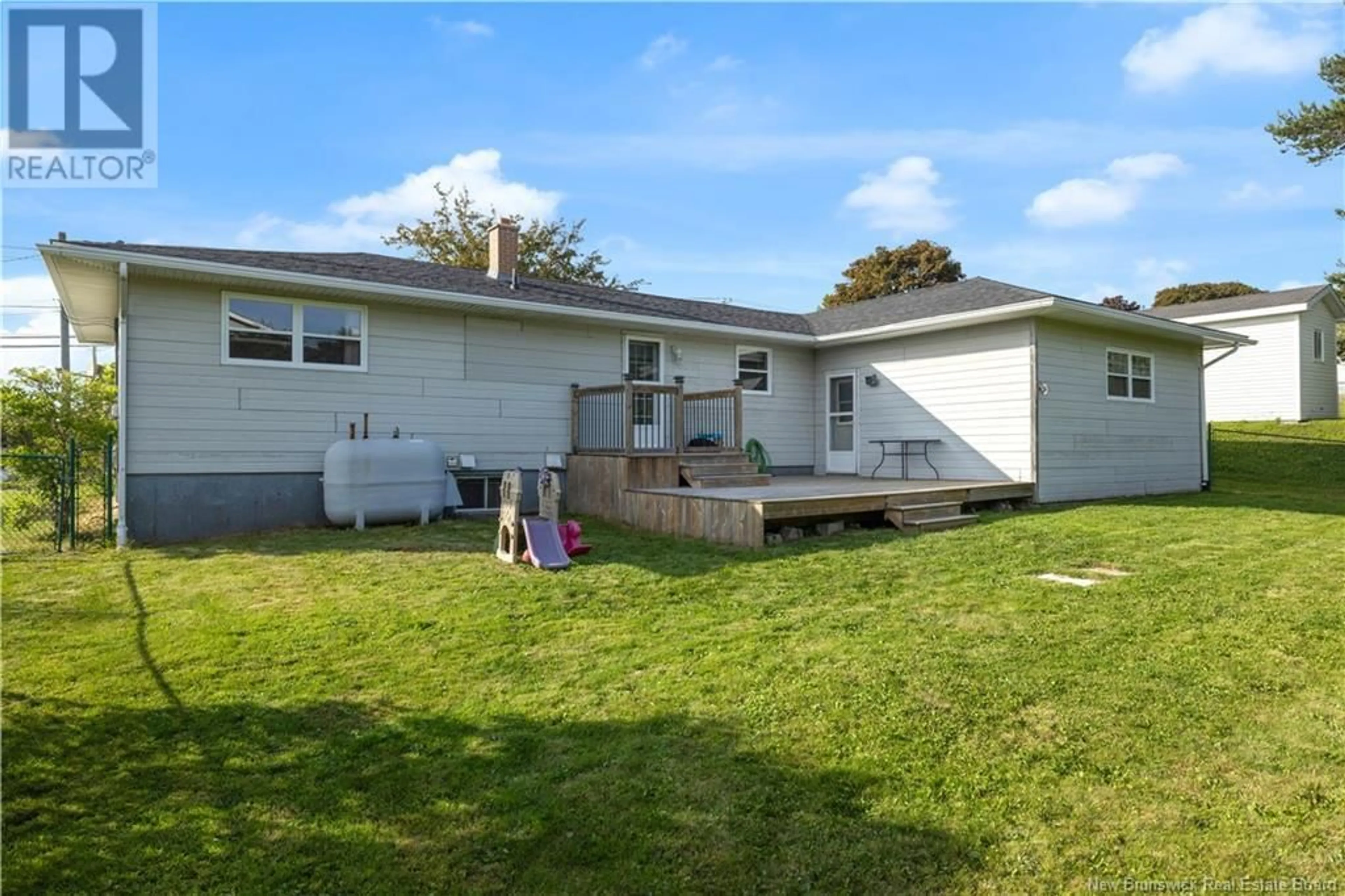 A pic from outside/outdoor area/front of a property/back of a property/a pic from drone, unknown for 571 WESTMORLAND ROAD, Saint John New Brunswick E2J2G8