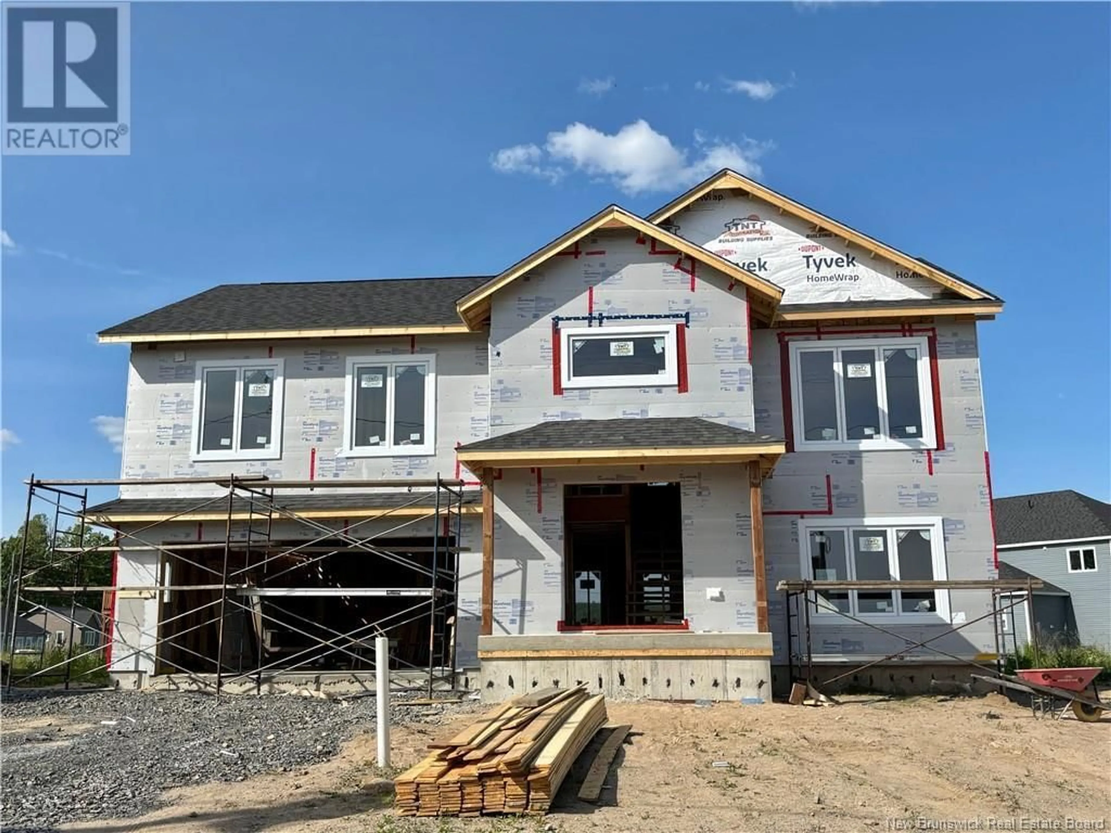 Home with vinyl exterior material, building for 9 LEBARON COURT, Fredericton New Brunswick E3G0K5
