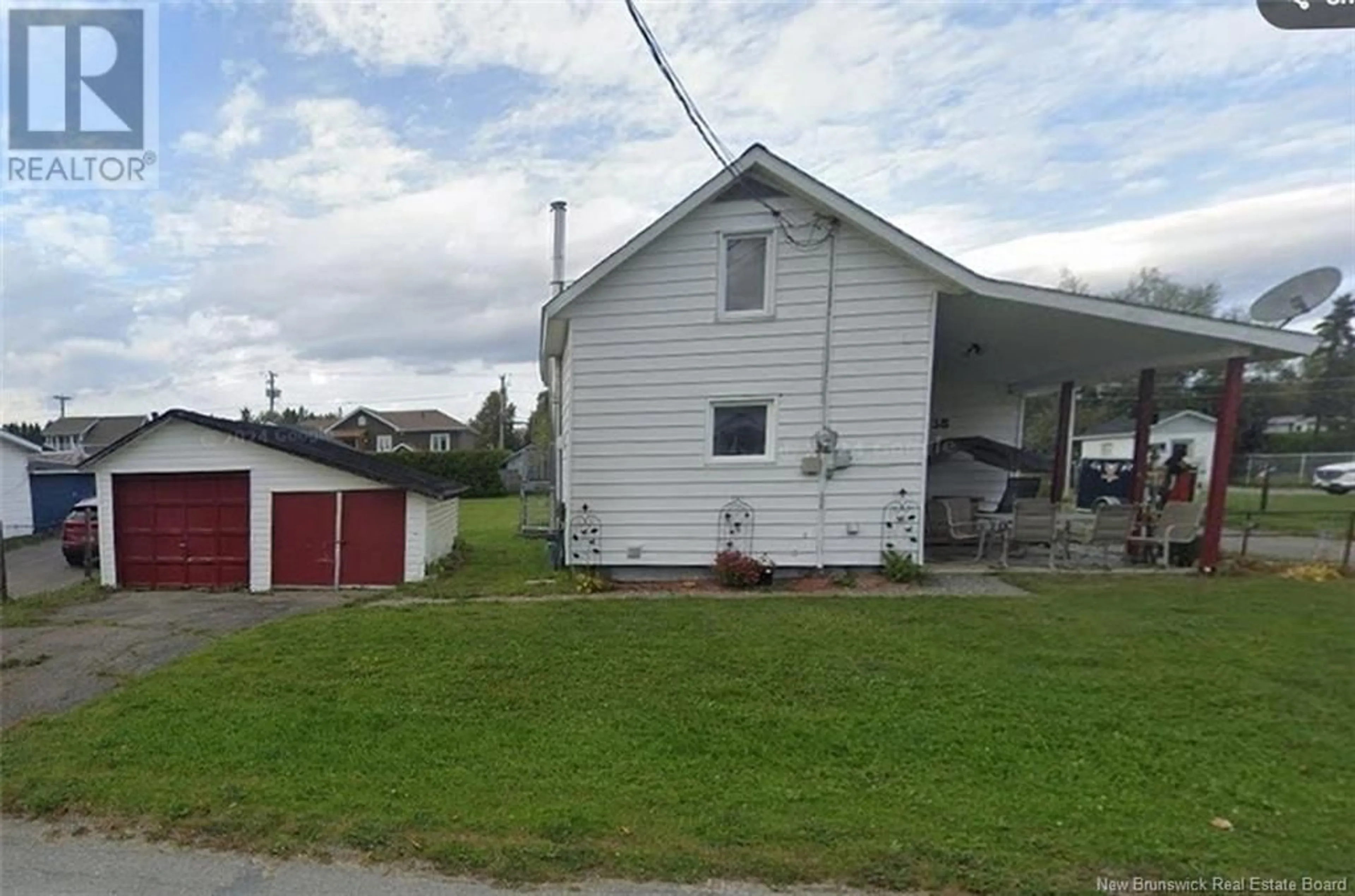 Shed for 38 MGR MELANSON STREET, Saint-Quentin New Brunswick E8A1X3