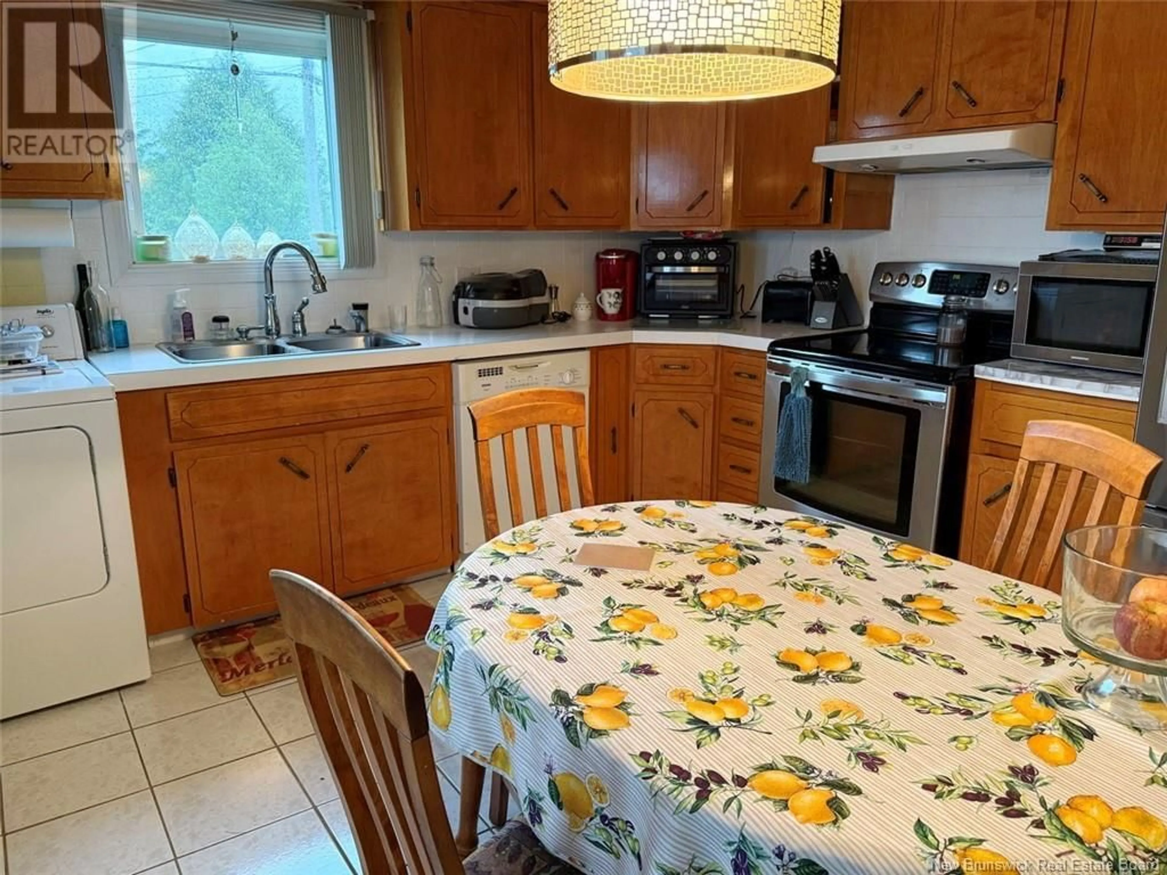 Standard kitchen, unknown for 38 MGR MELANSON STREET, Saint-Quentin New Brunswick E8A1X3