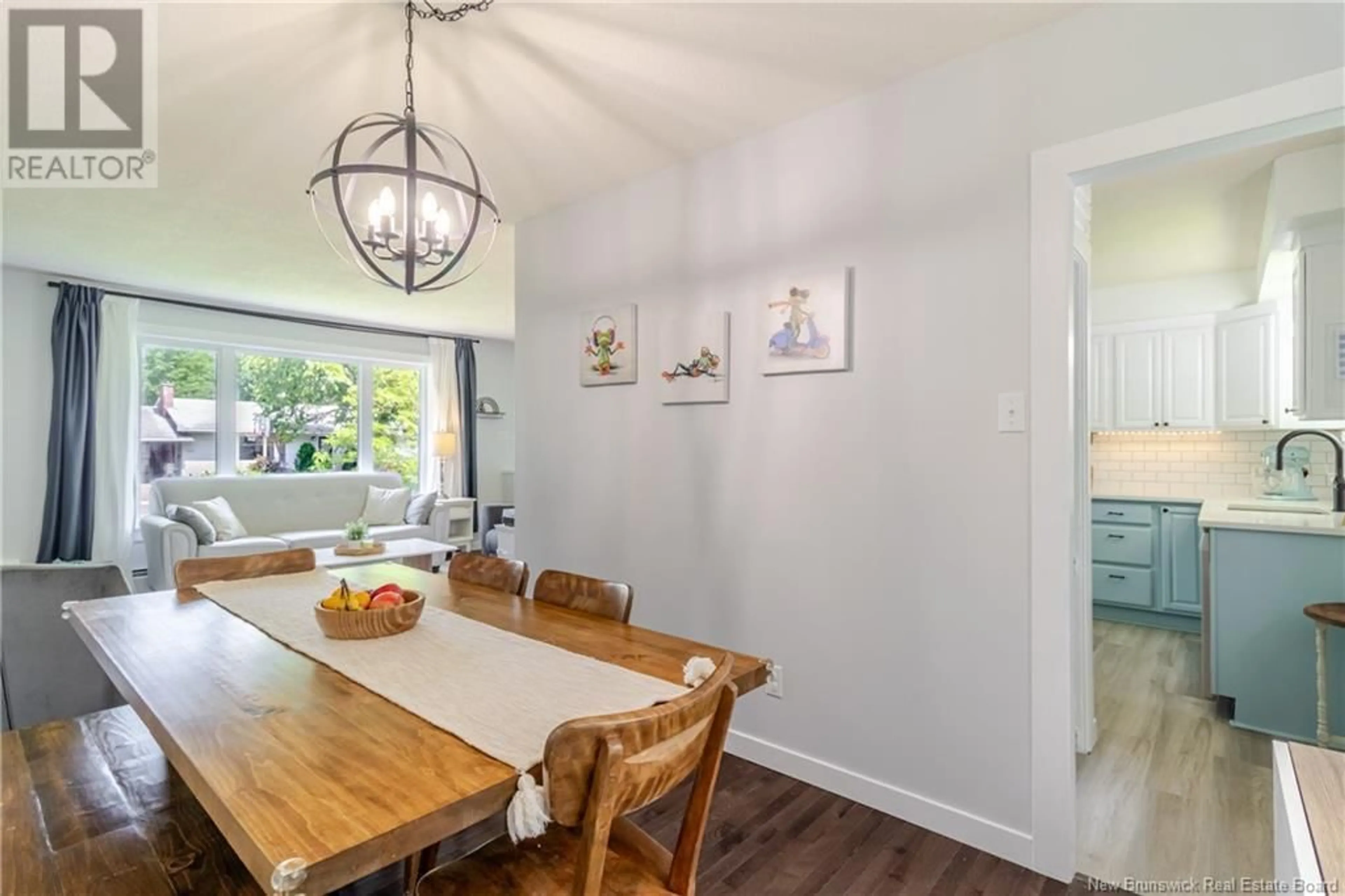 Dining room, wood/laminate floor for 106 DOVER CRESCENT, Fredericton New Brunswick E3B4T9