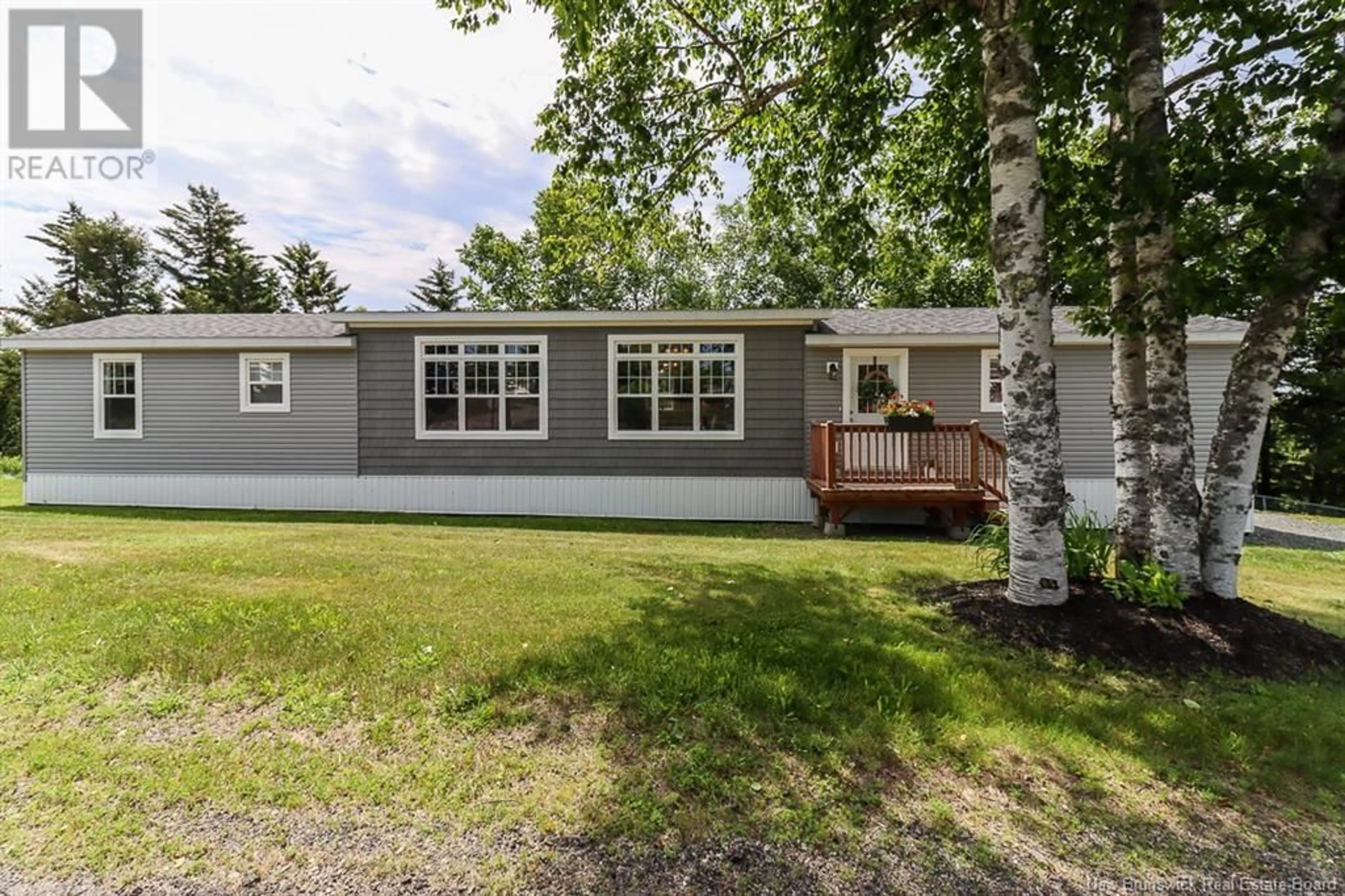 Home with vinyl exterior material, unknown for 110 SOUTH STREET, St George New Brunswick E5C3P9