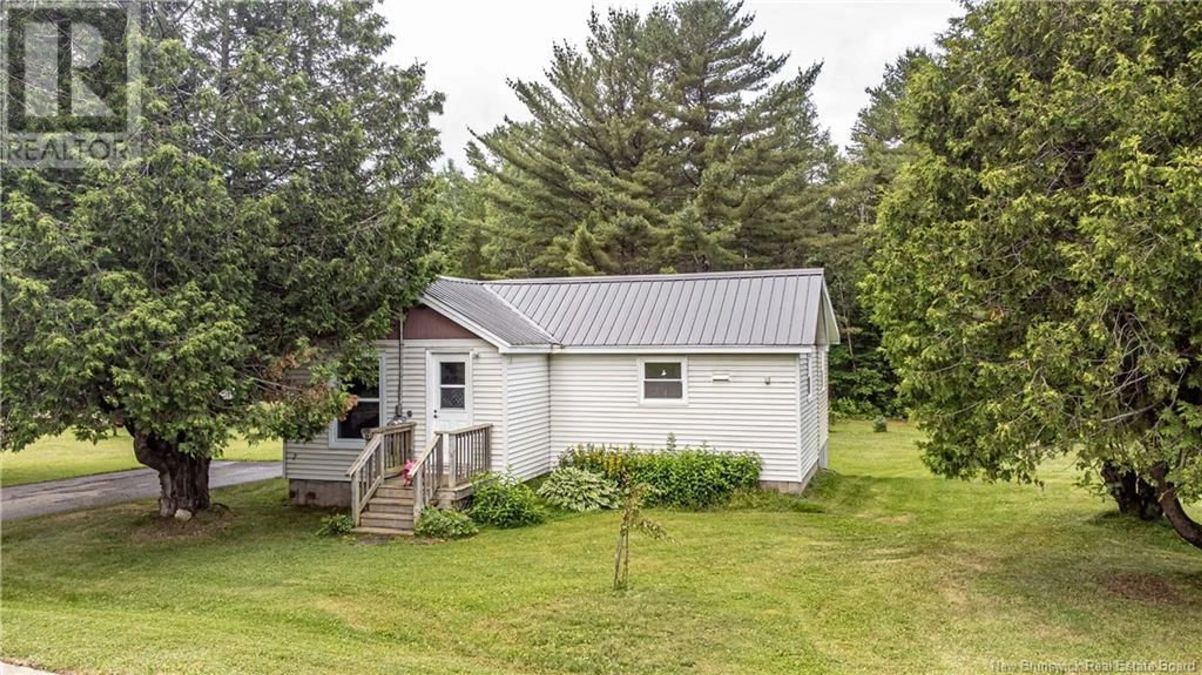 Shed for 24 FOREST AVENUE, Chipman New Brunswick E3A1Z9
