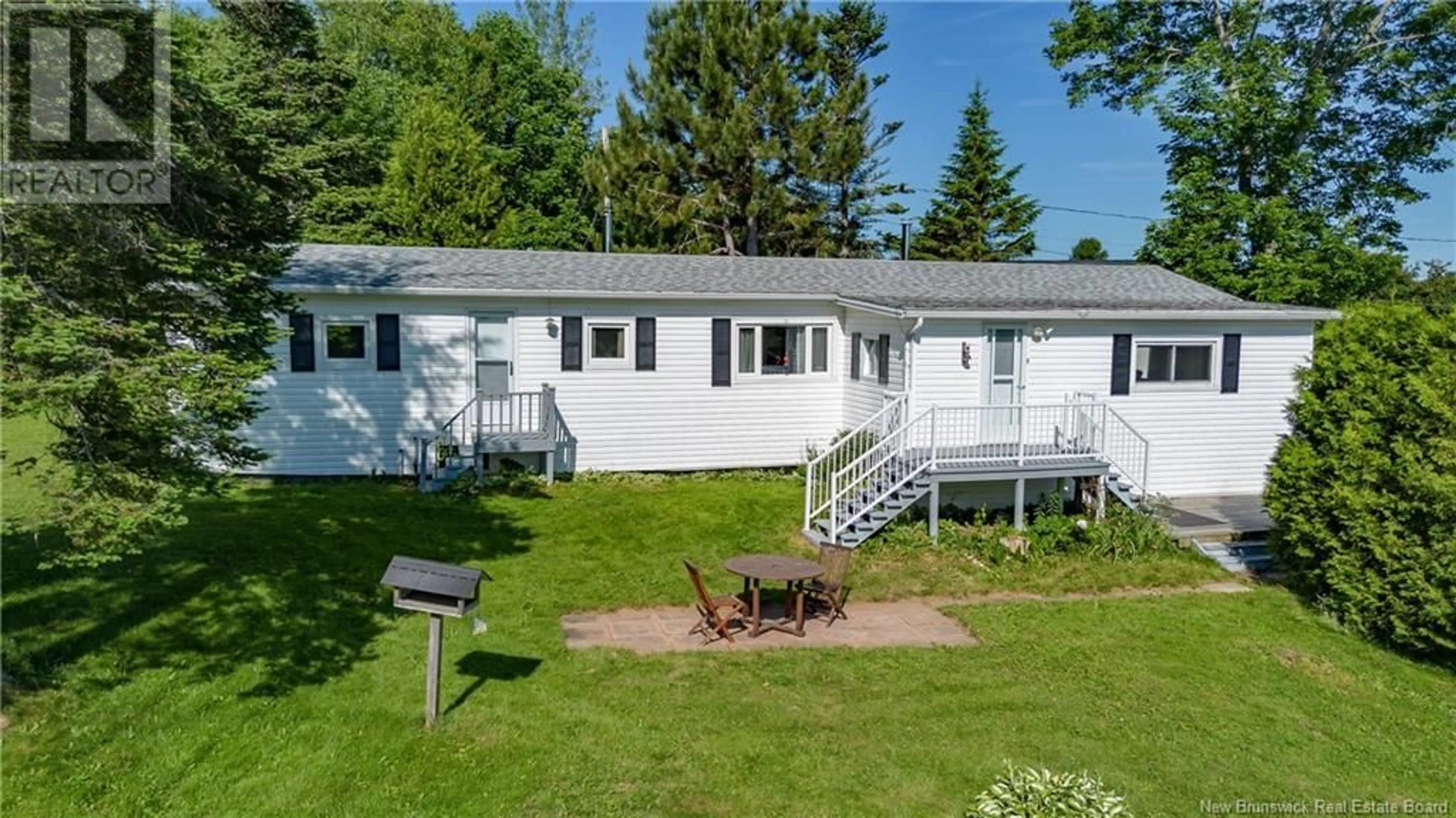 A pic from outside/outdoor area/front of a property/back of a property/a pic from drone, unknown for 448 ROUTE 102, Burton New Brunswick E2V3J9