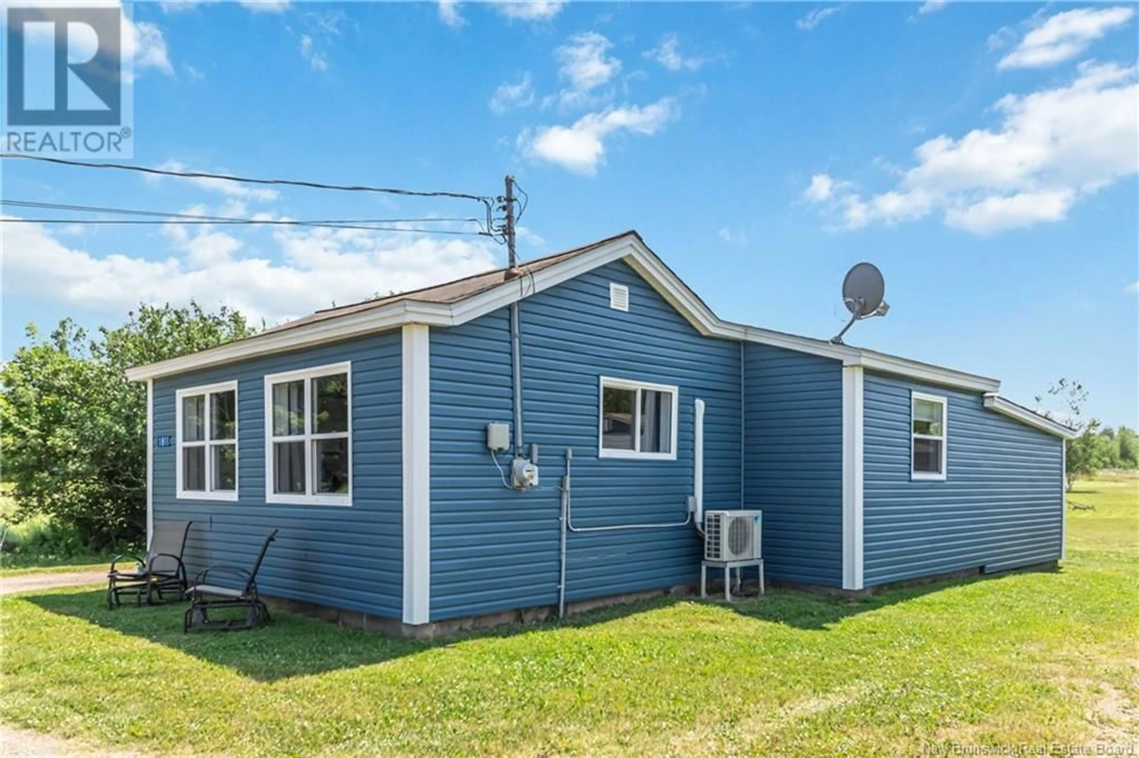 Home with vinyl exterior material, unknown for 1811 ROUTE 950, Petit-Cap New Brunswick E4N2Y9