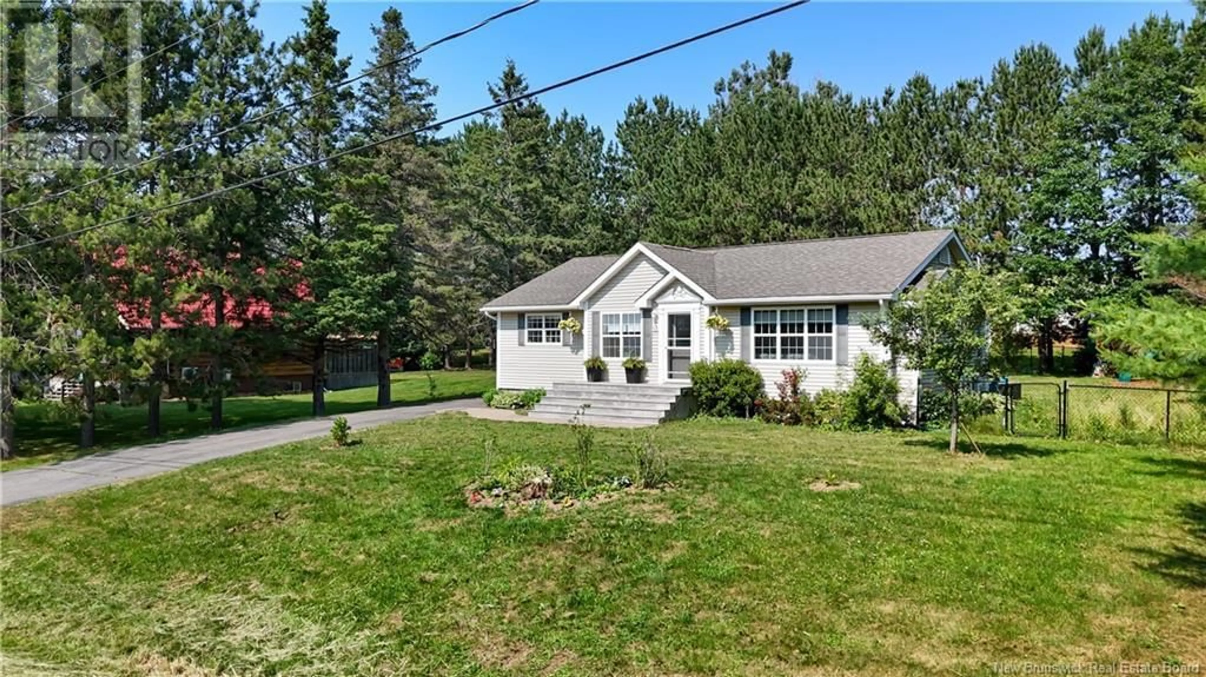 A pic from outside/outdoor area/front of a property/back of a property/a pic from drone, street for 13 BARBARA DRIVE, Sussex Corner New Brunswick E4E2S9