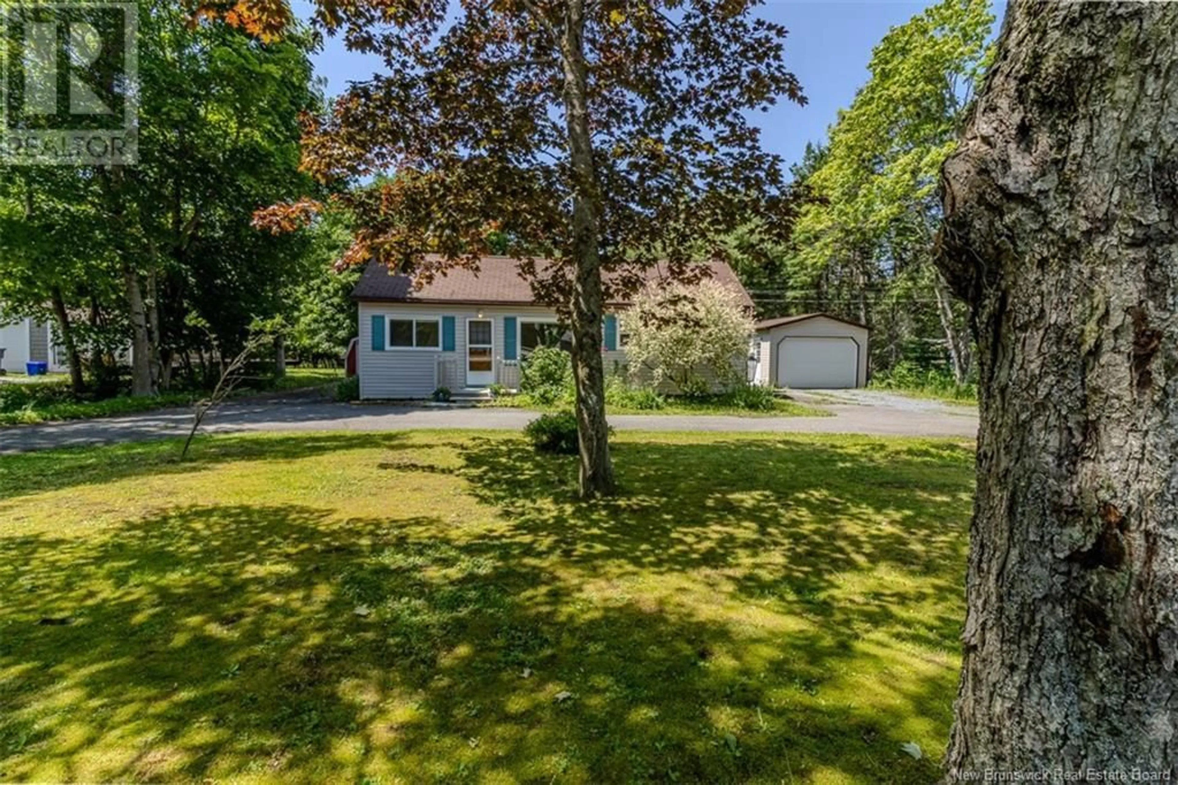 A pic from outside/outdoor area/front of a property/back of a property/a pic from drone, street for 361 HAMPTON ROAD, Quispamsis New Brunswick E2E4T9