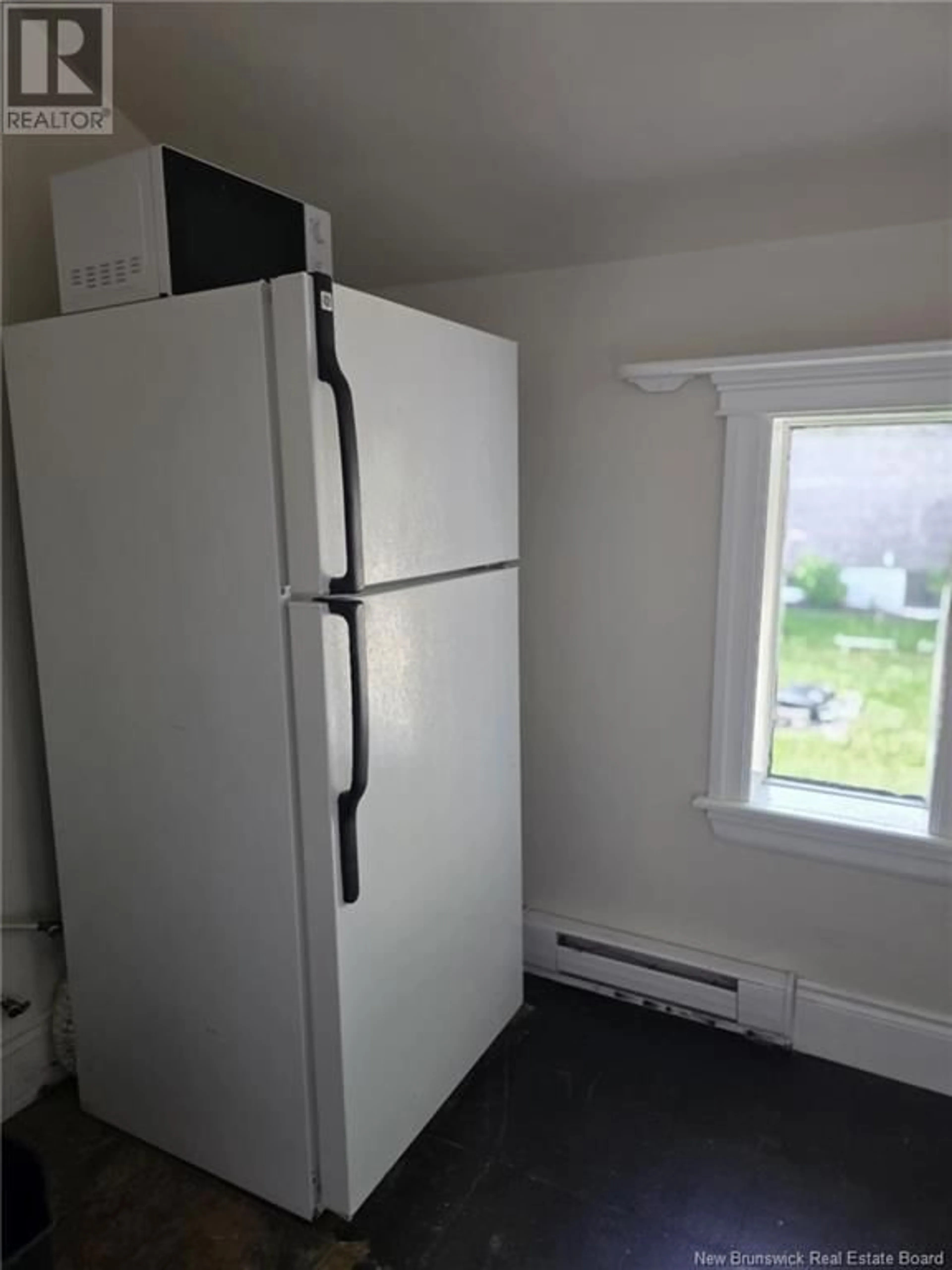 A pic of a room for 45 CHAPMAN STREET, Moncton New Brunswick E1E1L1