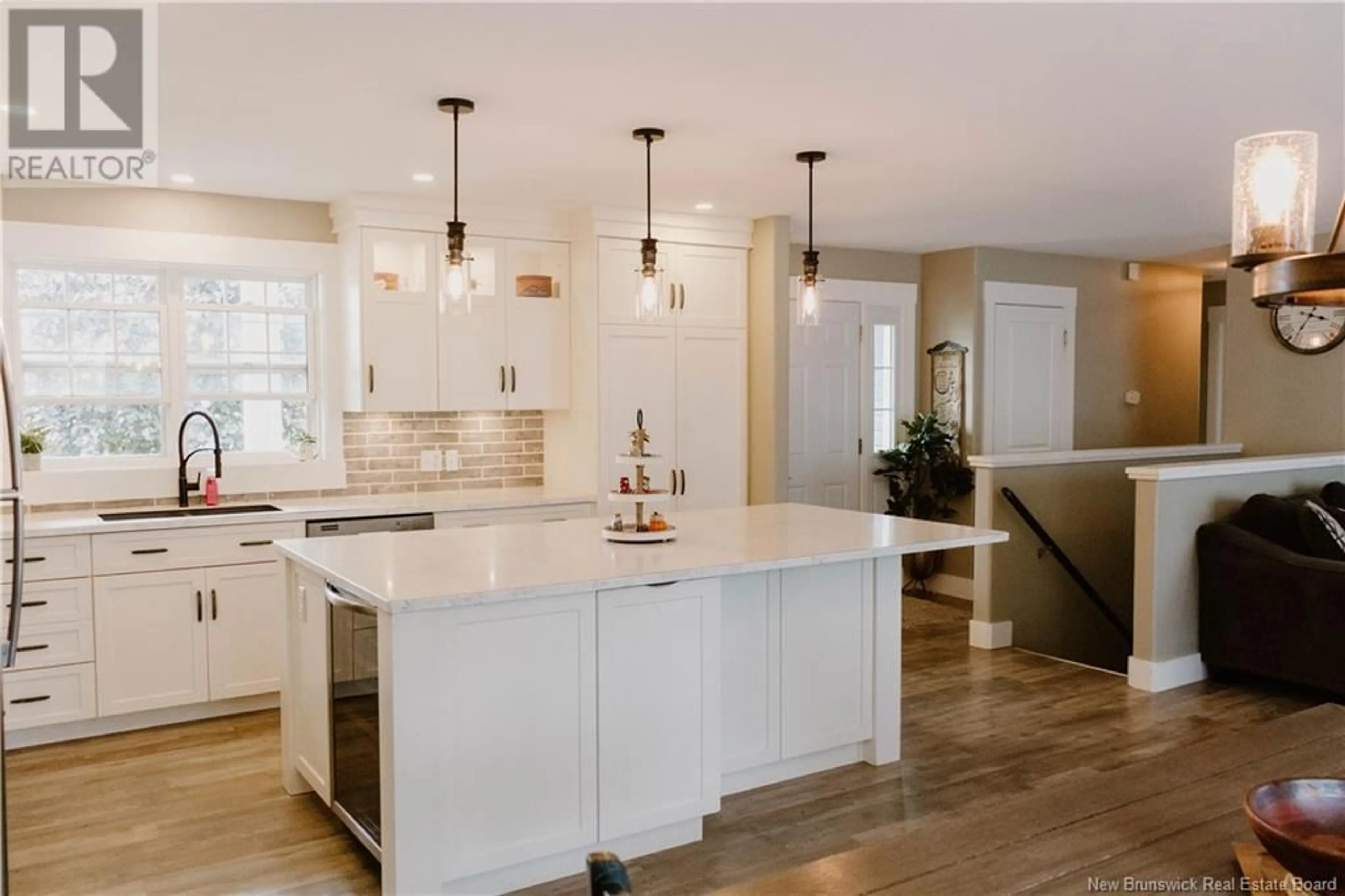 Open concept kitchen, unknown for 182 EASTWOOD DRIVE, Woodstock New Brunswick E7M3Z5
