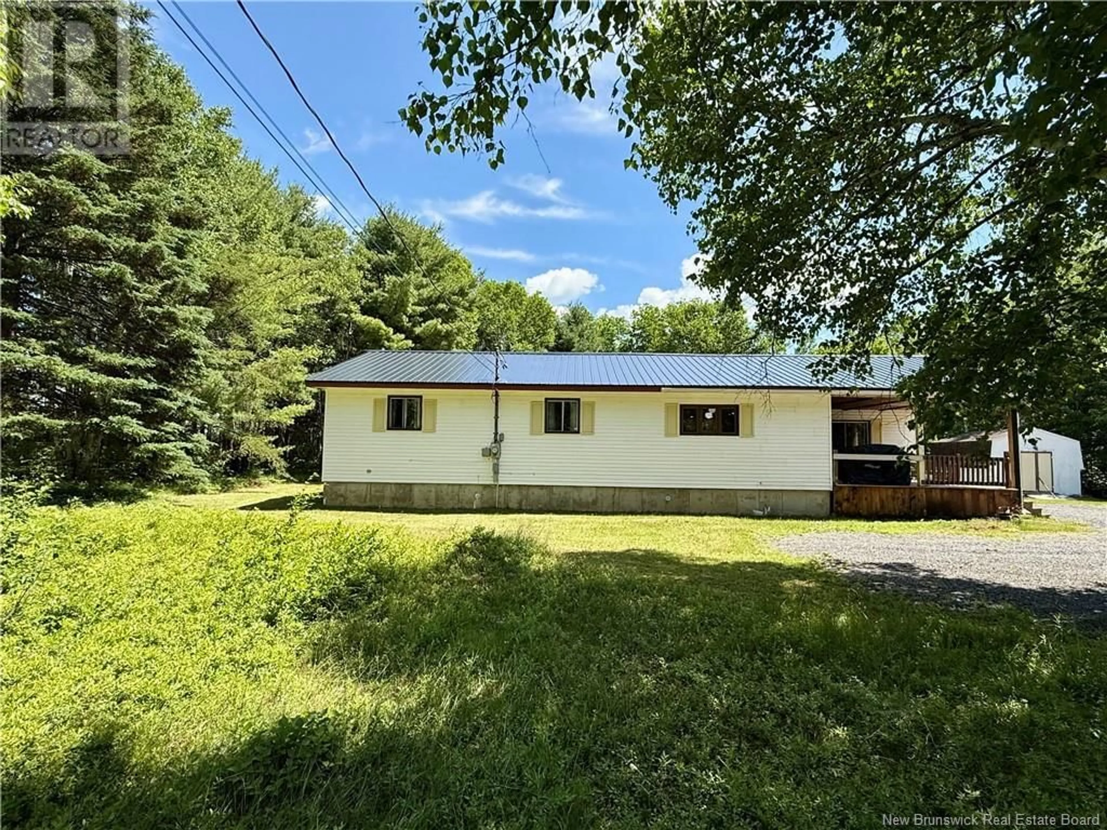 A pic from outside/outdoor area/front of a property/back of a property/a pic from drone, unknown for 114 RUE ROBICHAUD, Neguac New Brunswick E9G1V3